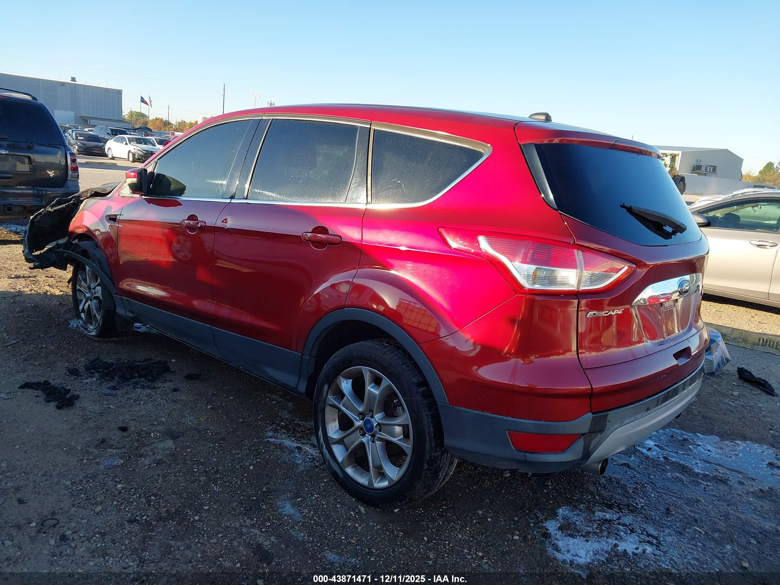 FORD ESCAPE image 3