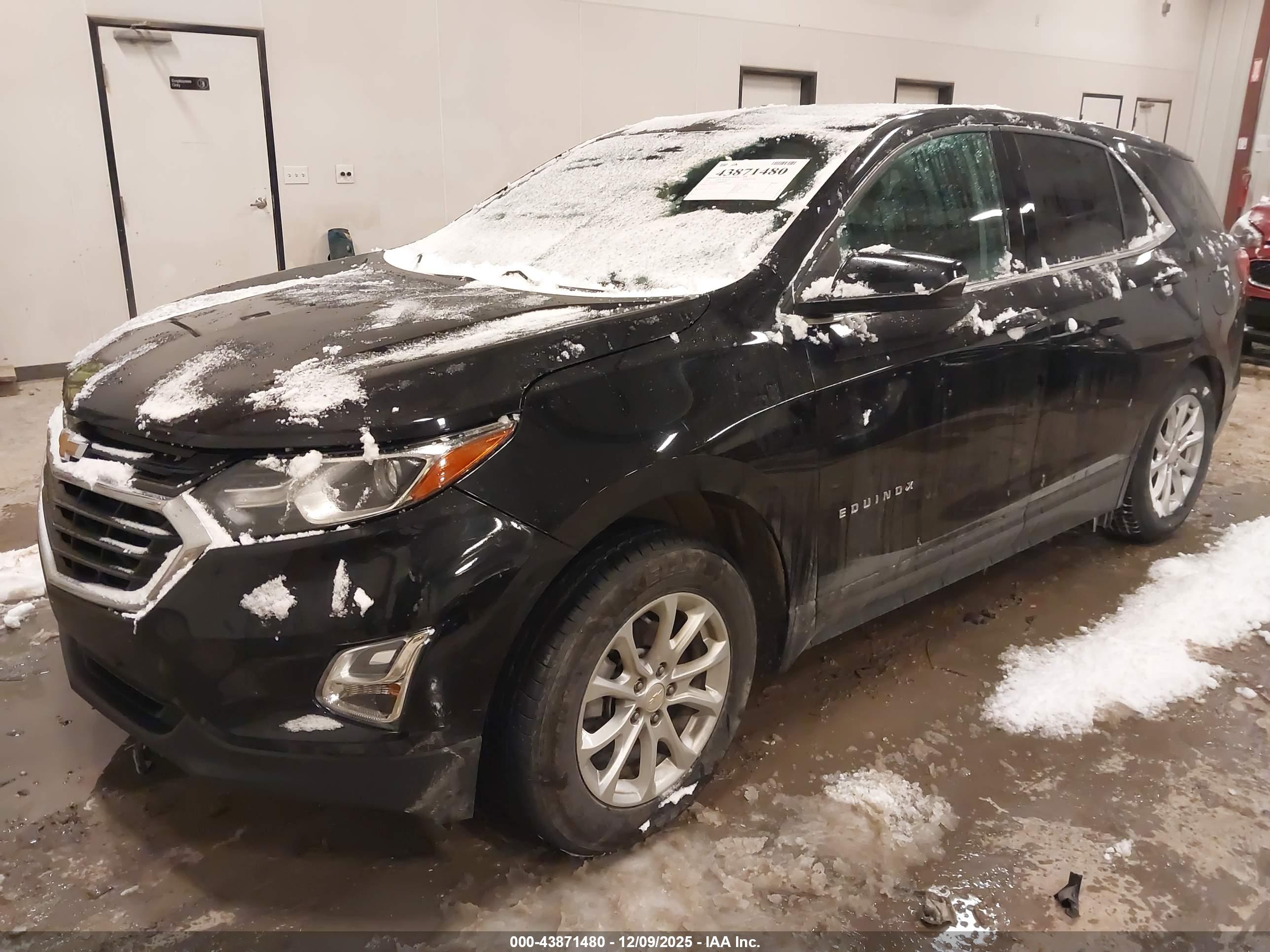 CHEVROLET EQUINOX image 2