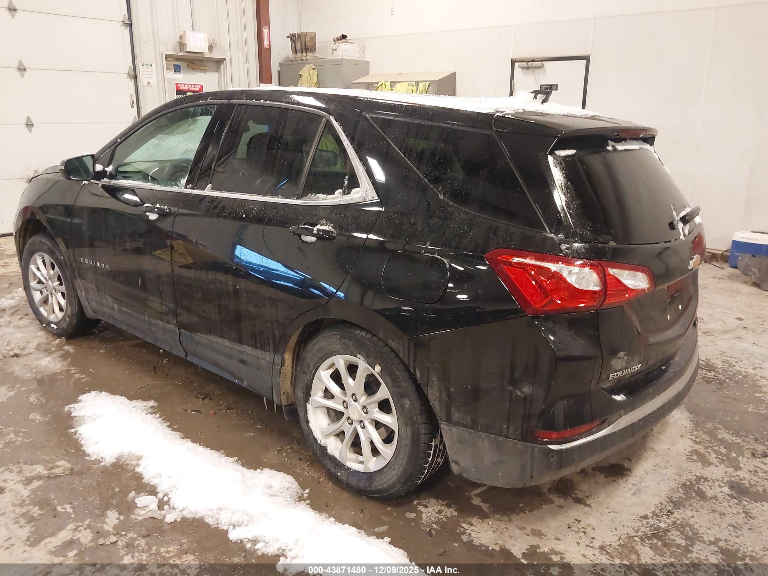 CHEVROLET EQUINOX image 3
