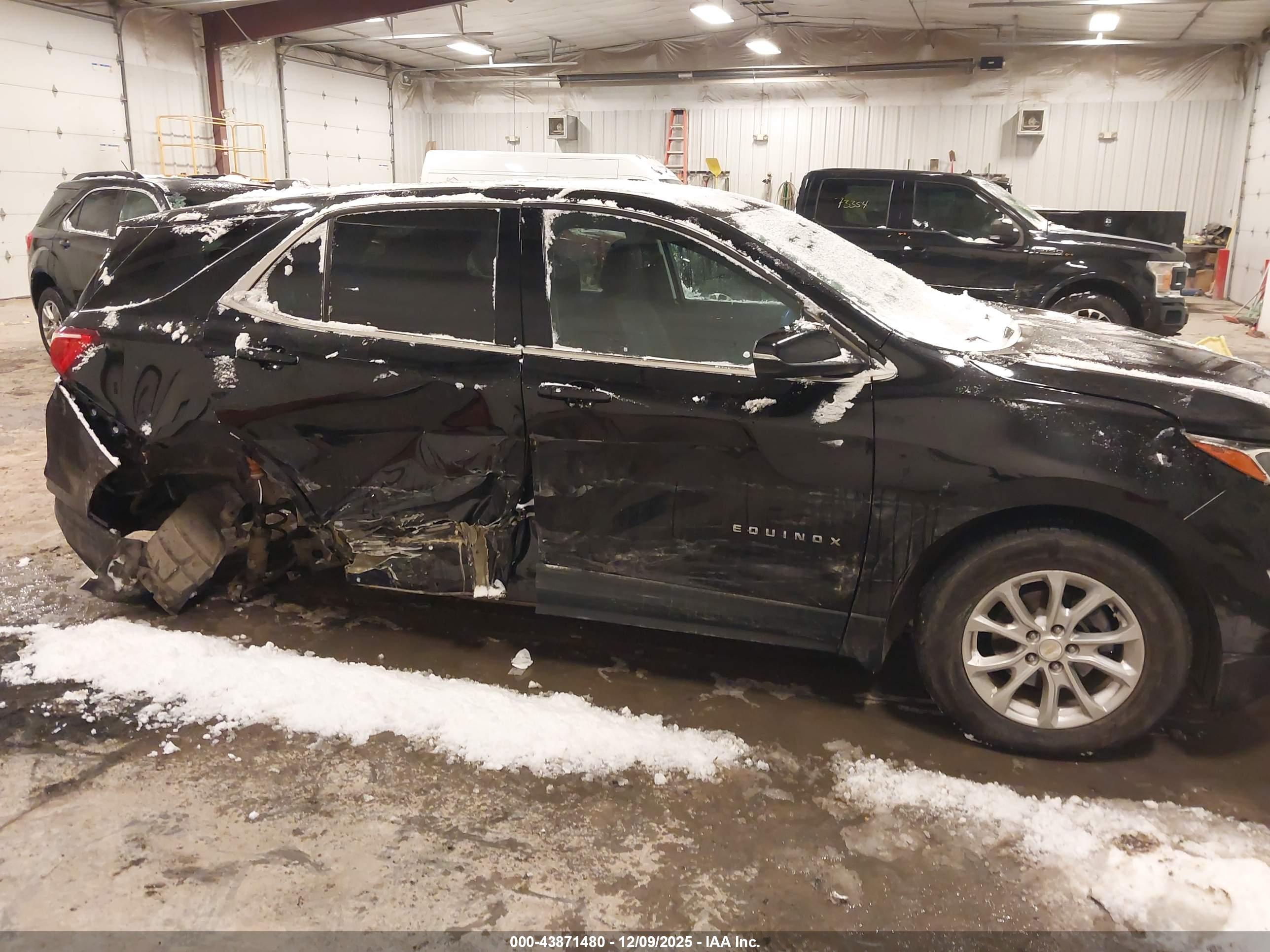 CHEVROLET EQUINOX image 6