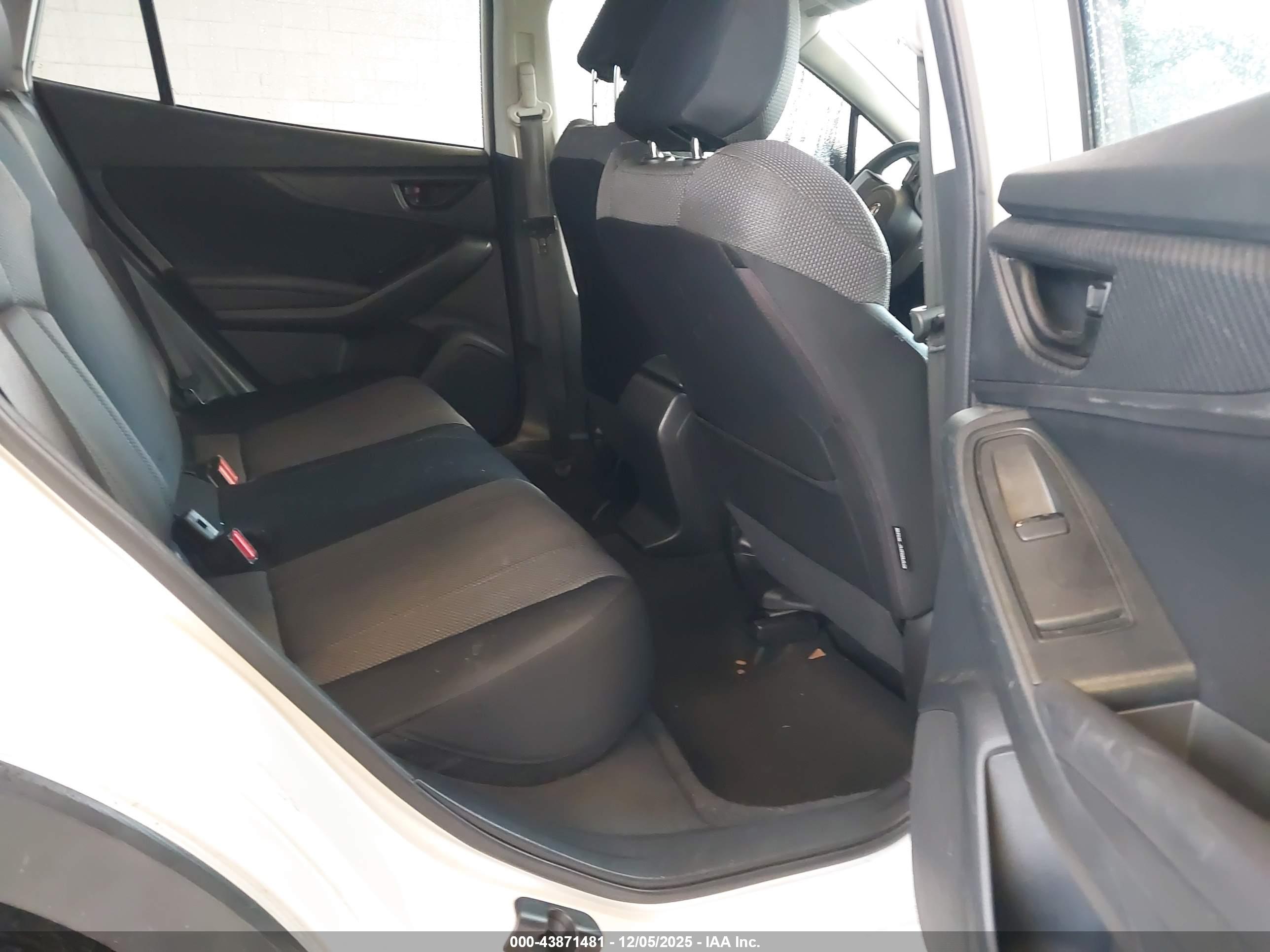 SUBARU CROSSTREK image 8