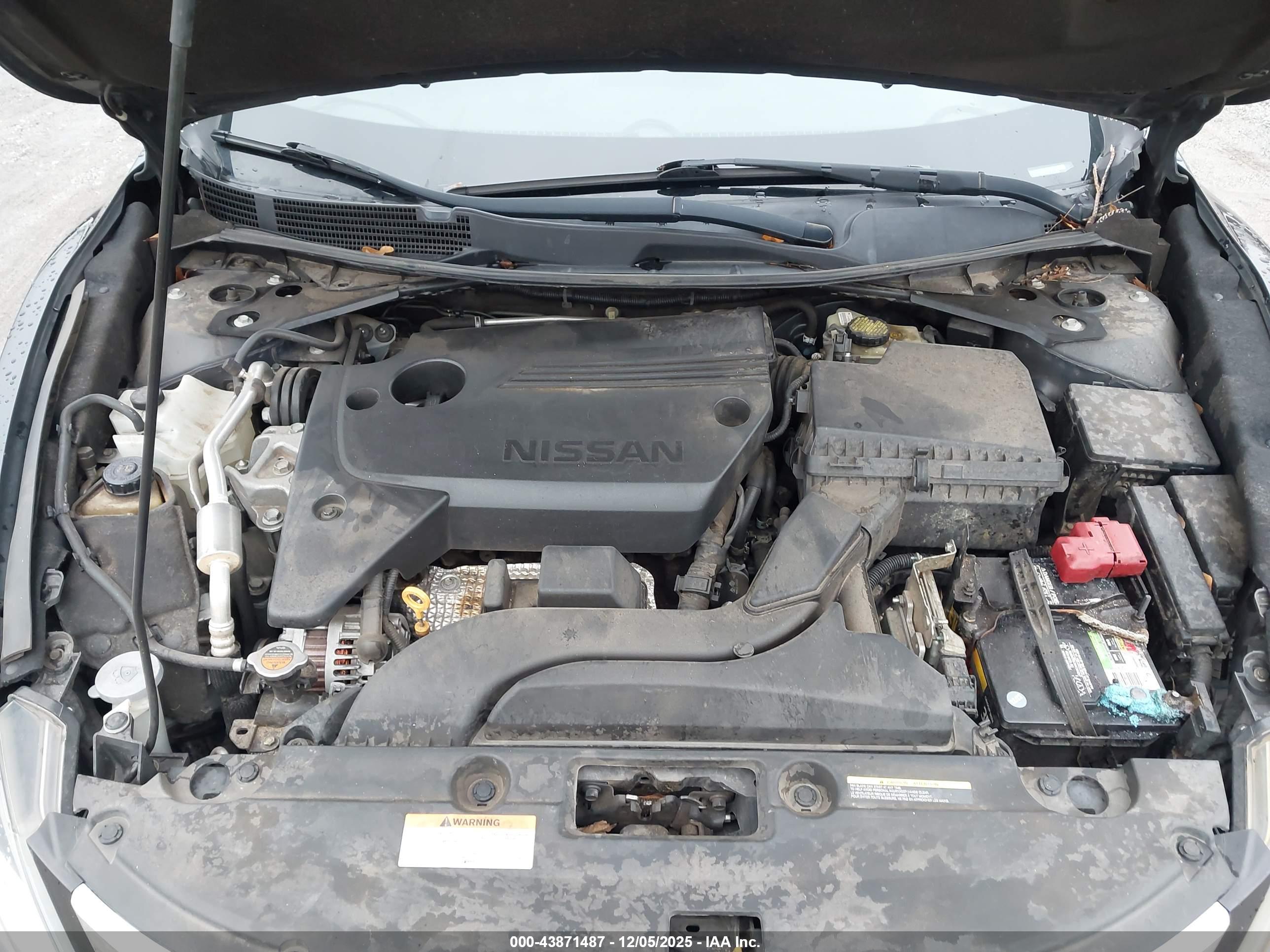 NISSAN ALTIMA image 10