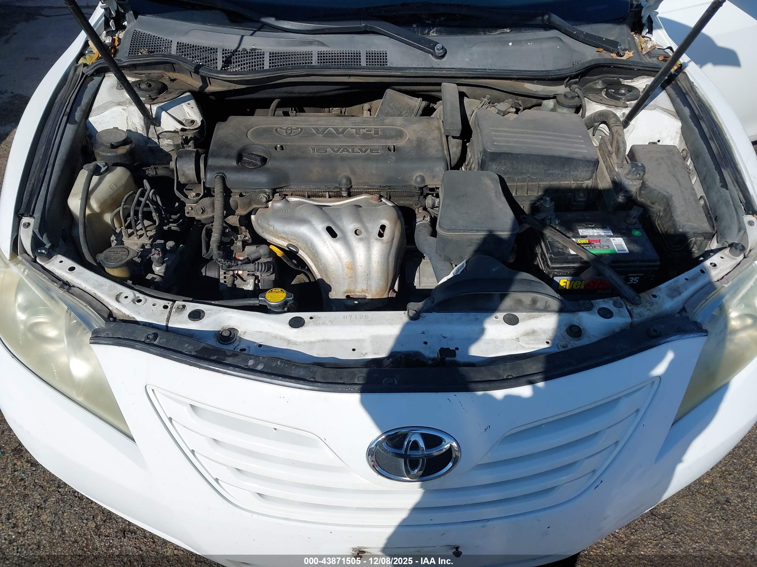 TOYOTA CAMRY image 10