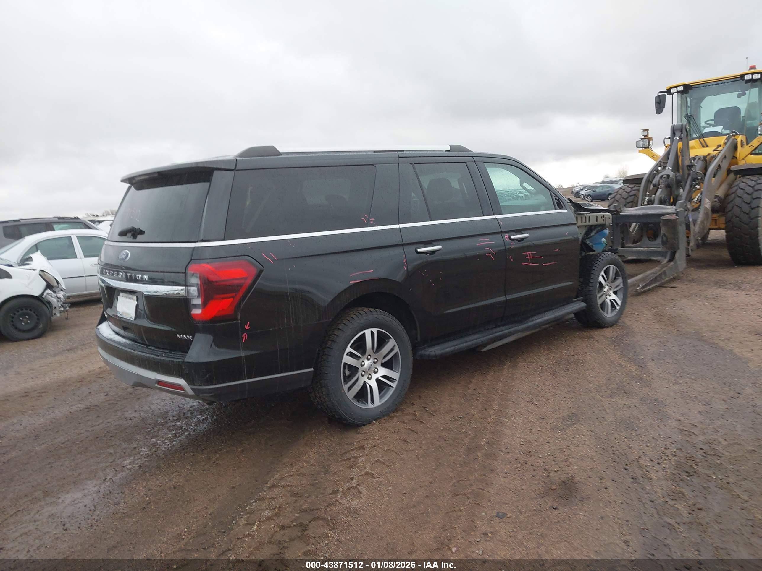 FORD EXPEDITION image 4