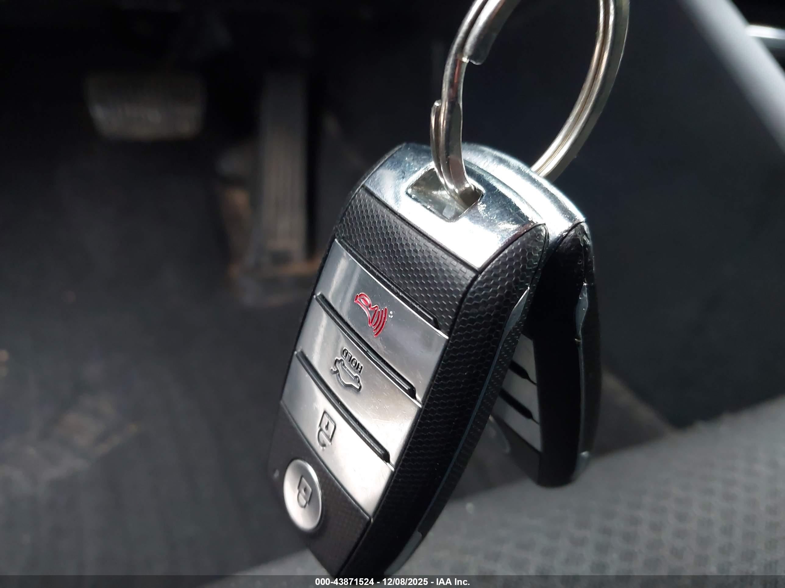 KIA OPTIMA image 11