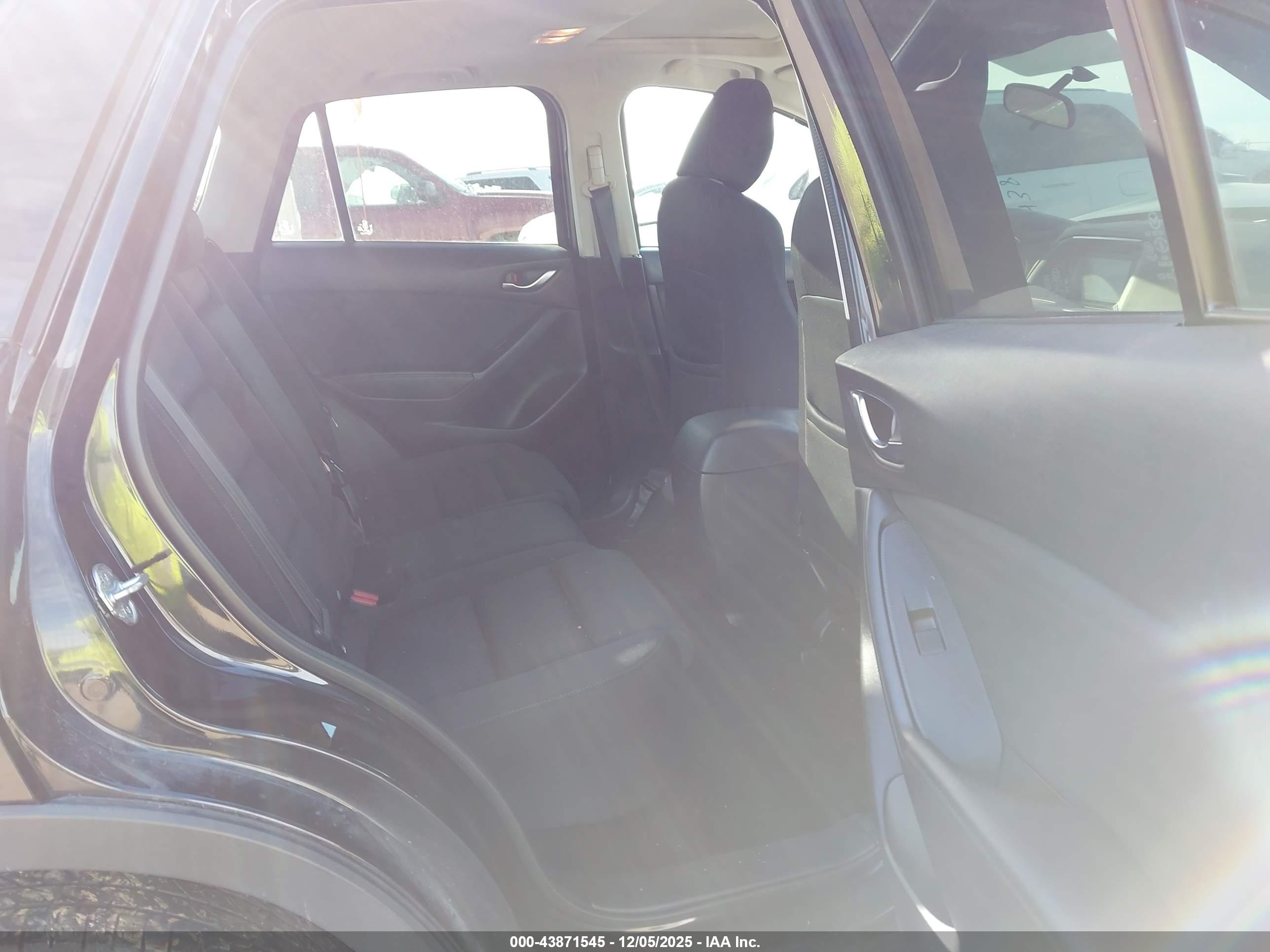 MAZDA CX-5 image 8