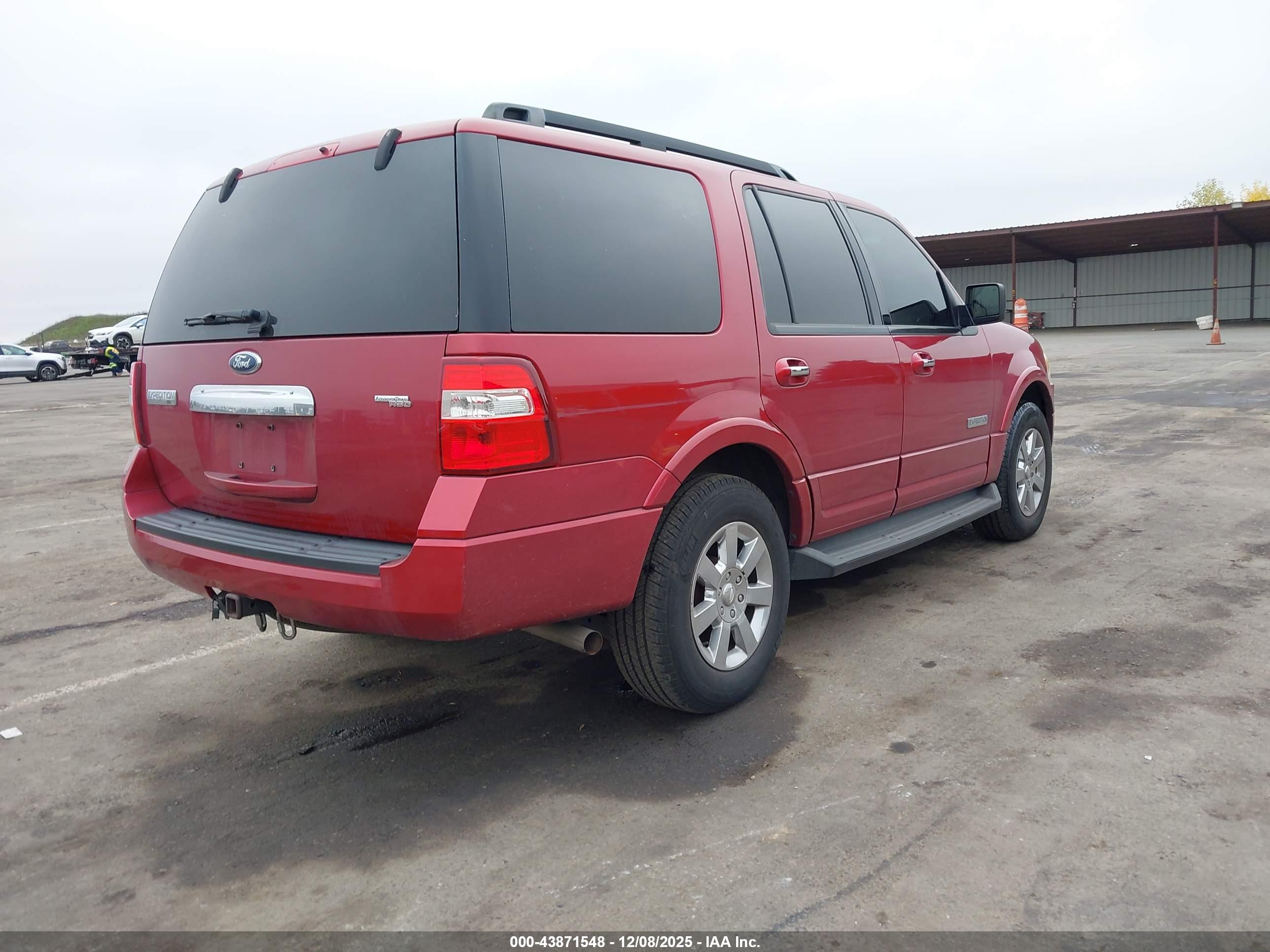FORD EXPEDITION image 4