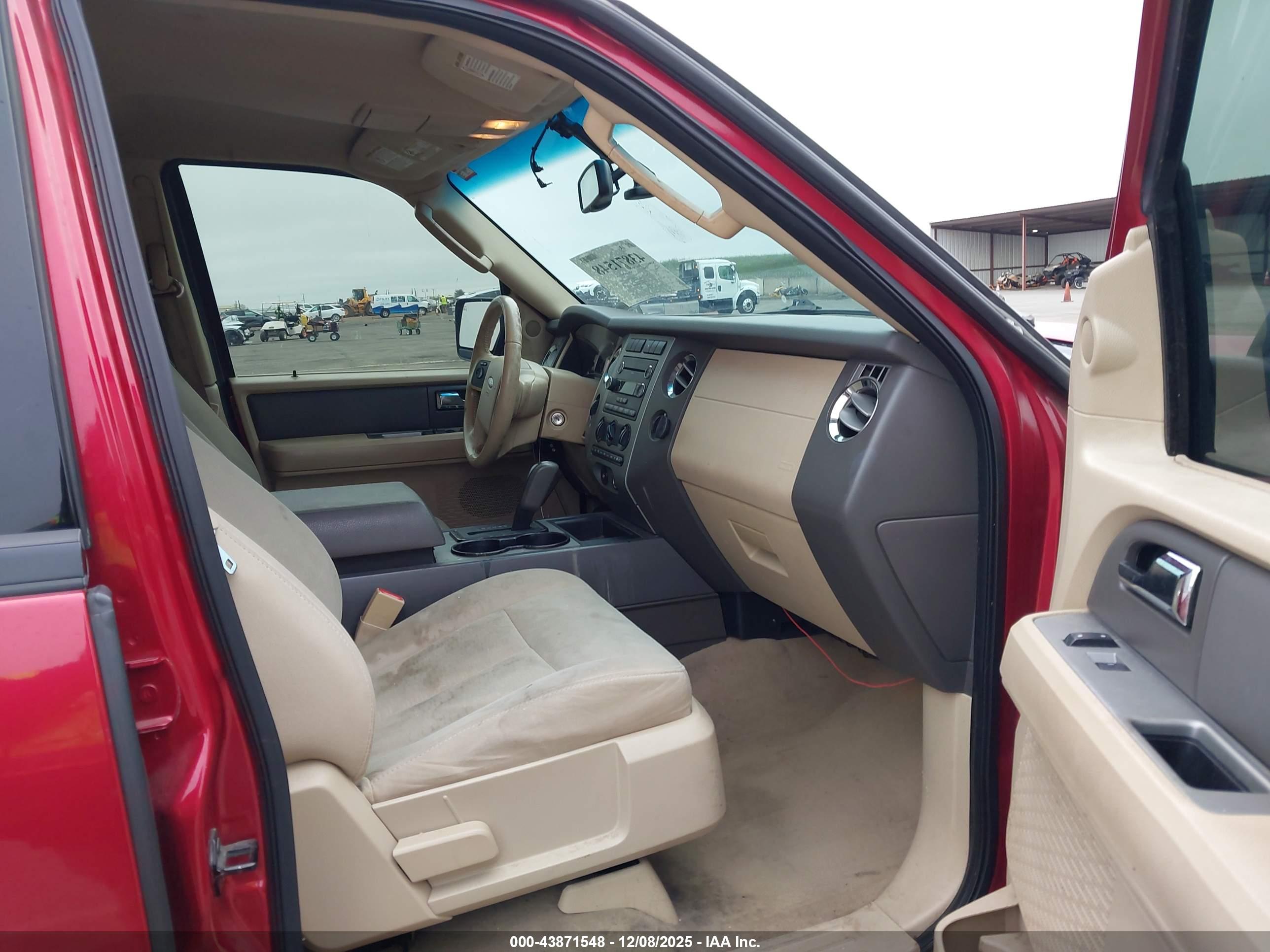 FORD EXPEDITION image 5