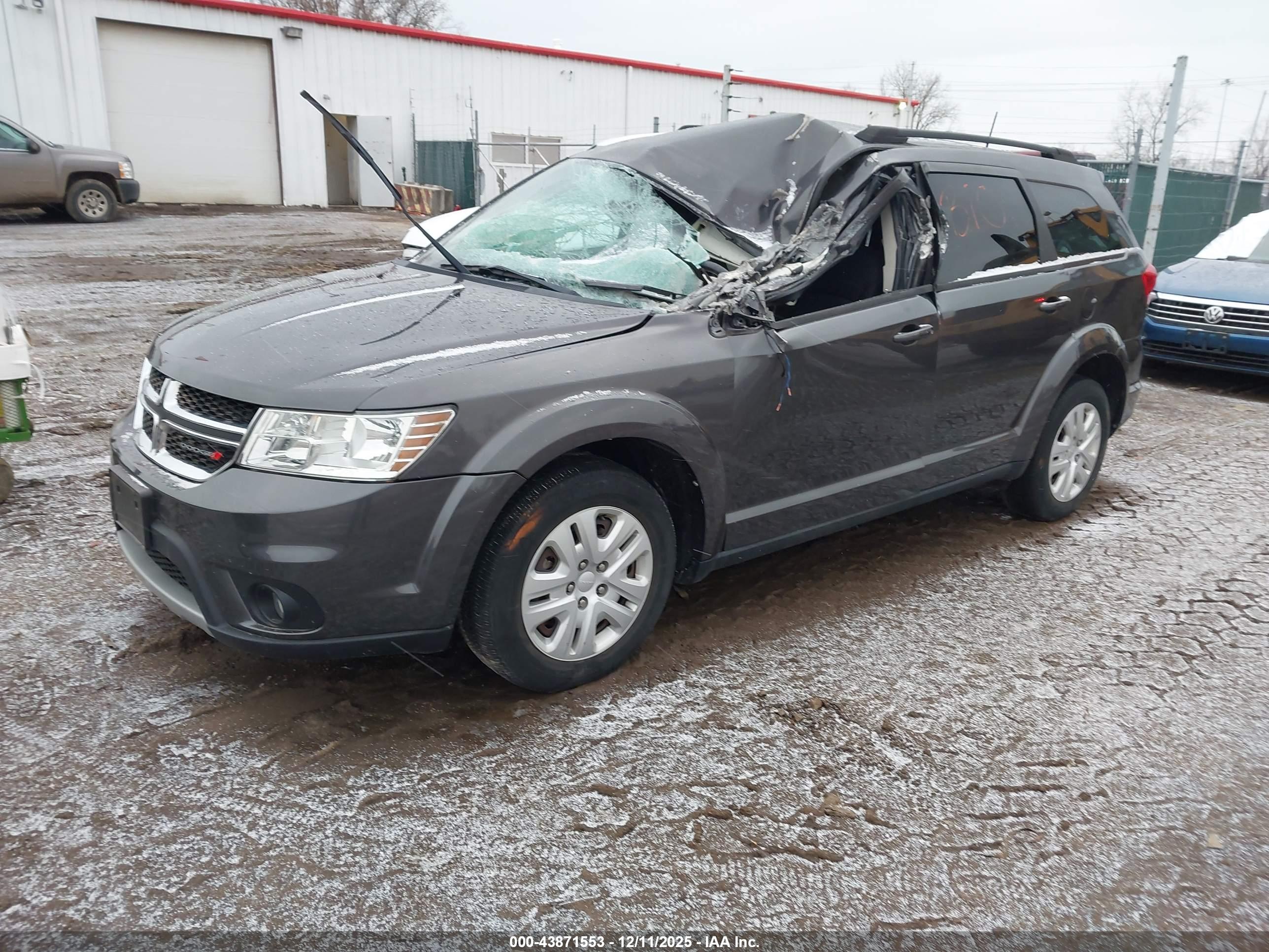 DODGE JOURNEY image 2