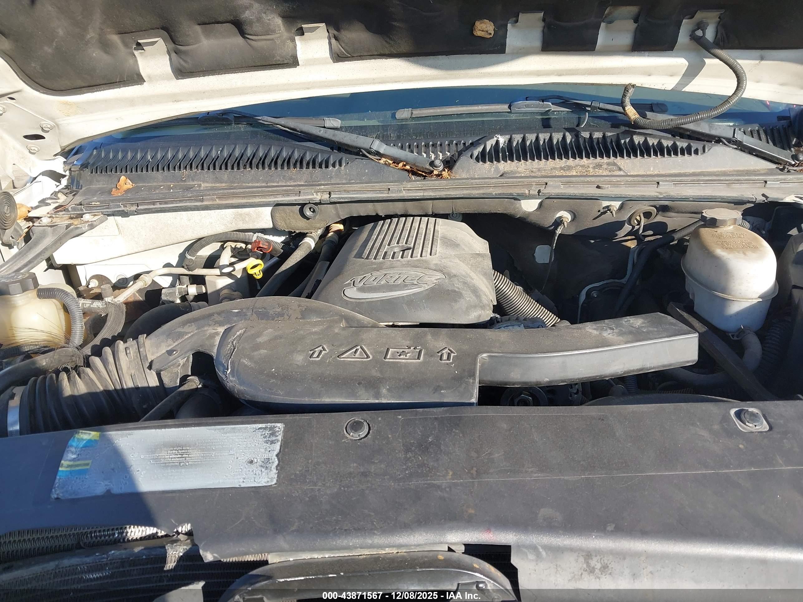 CADILLAC ESCALADE image 10