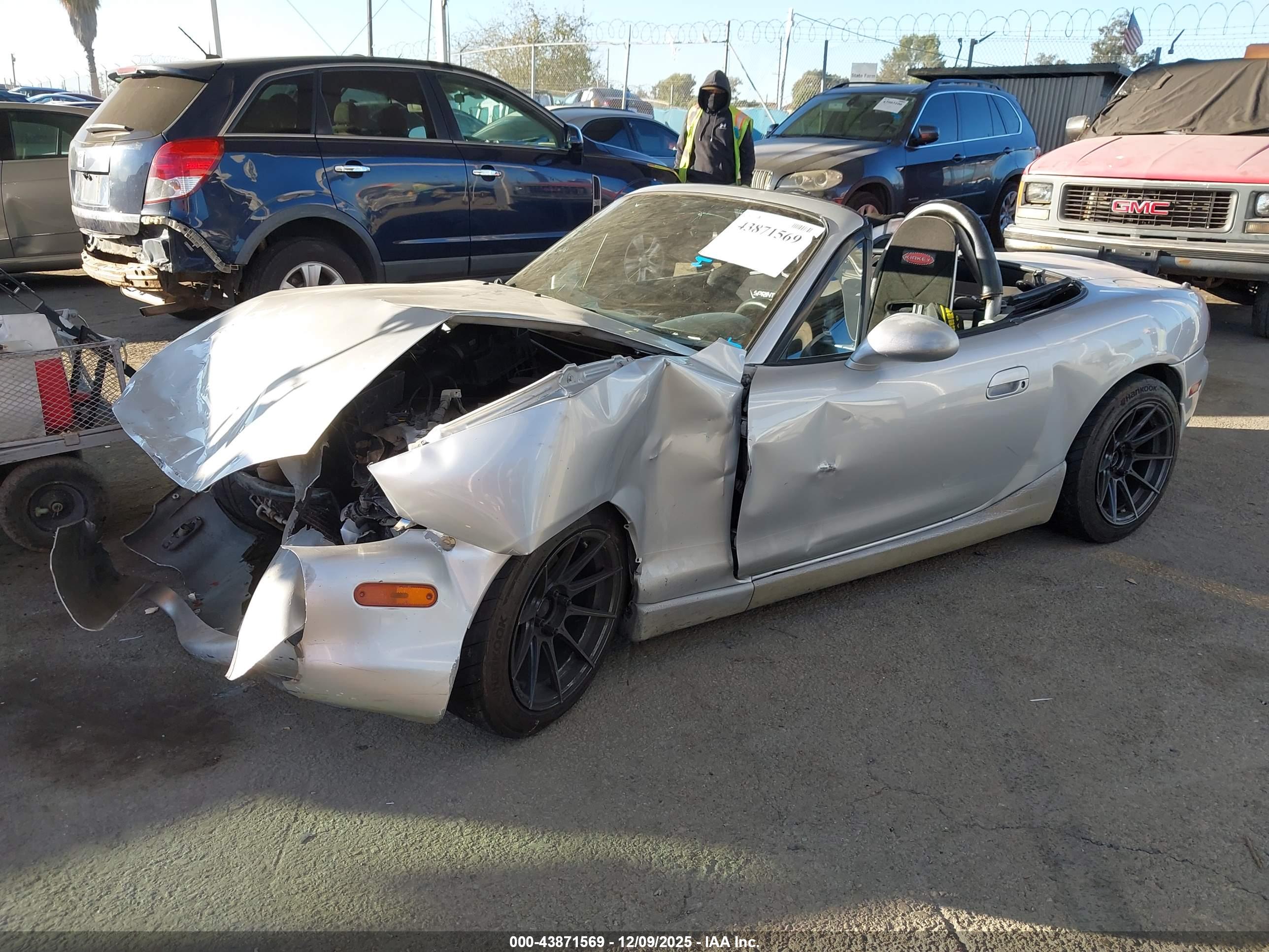 MAZDA MX-5 image 2