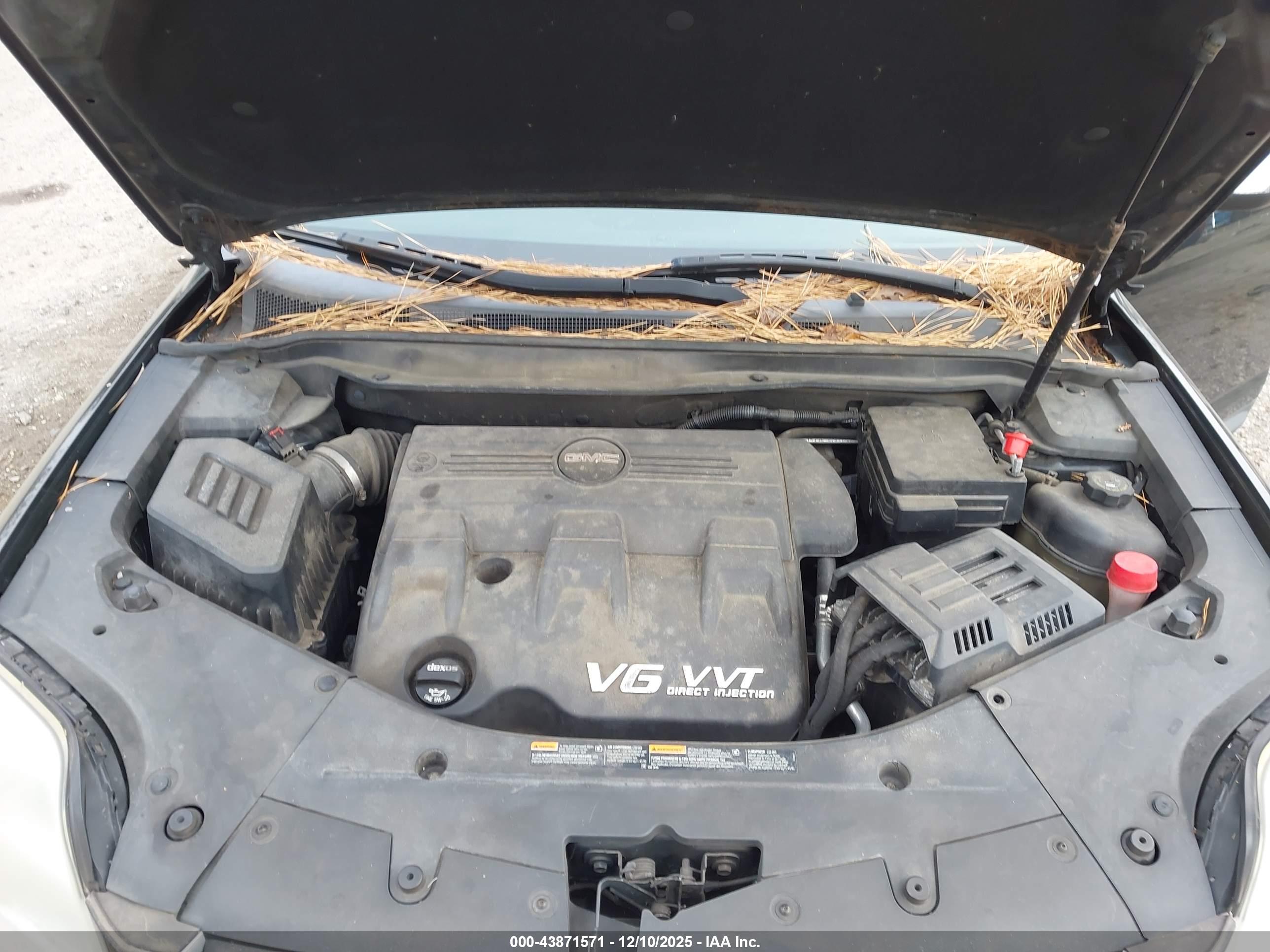 GMC TERRAIN image 10