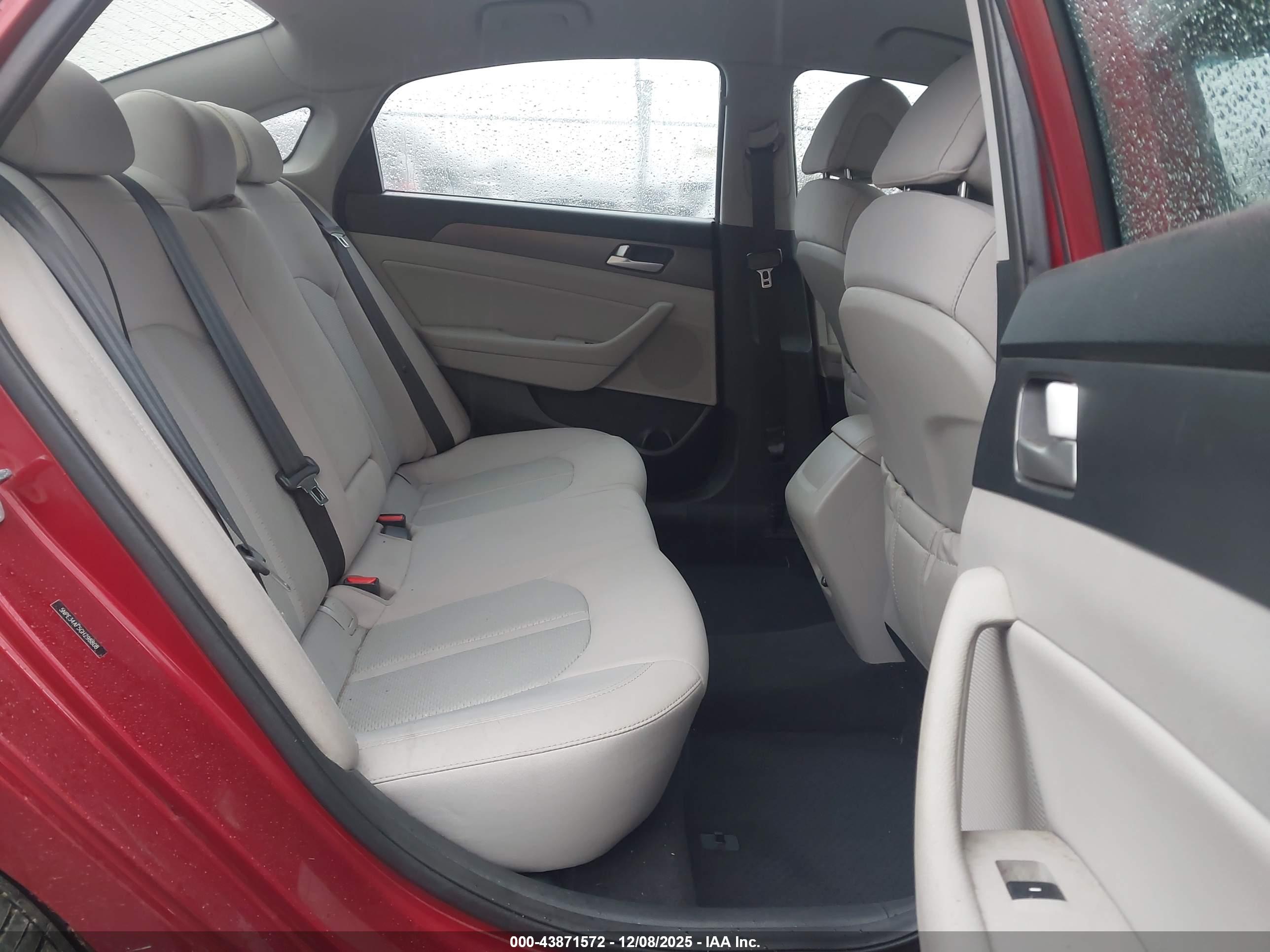 HYUNDAI SONATA image 8