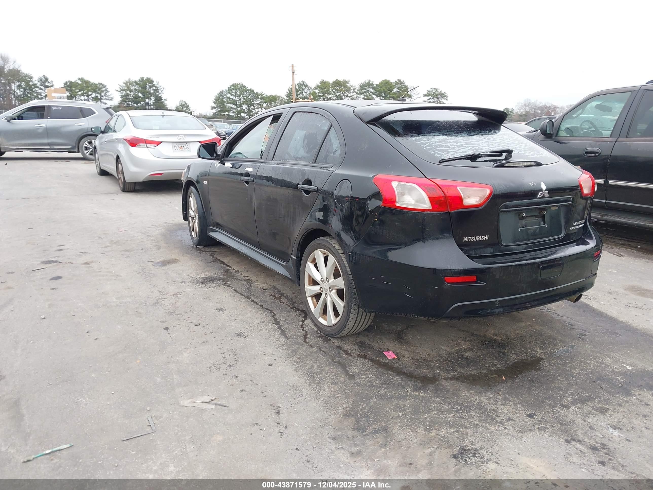 MITSUBISHI LANCER image 3
