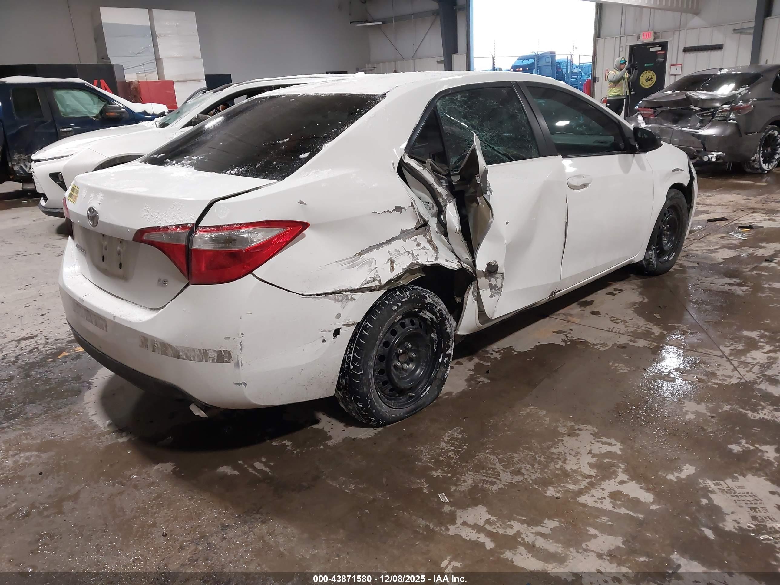 TOYOTA COROLLA image 4