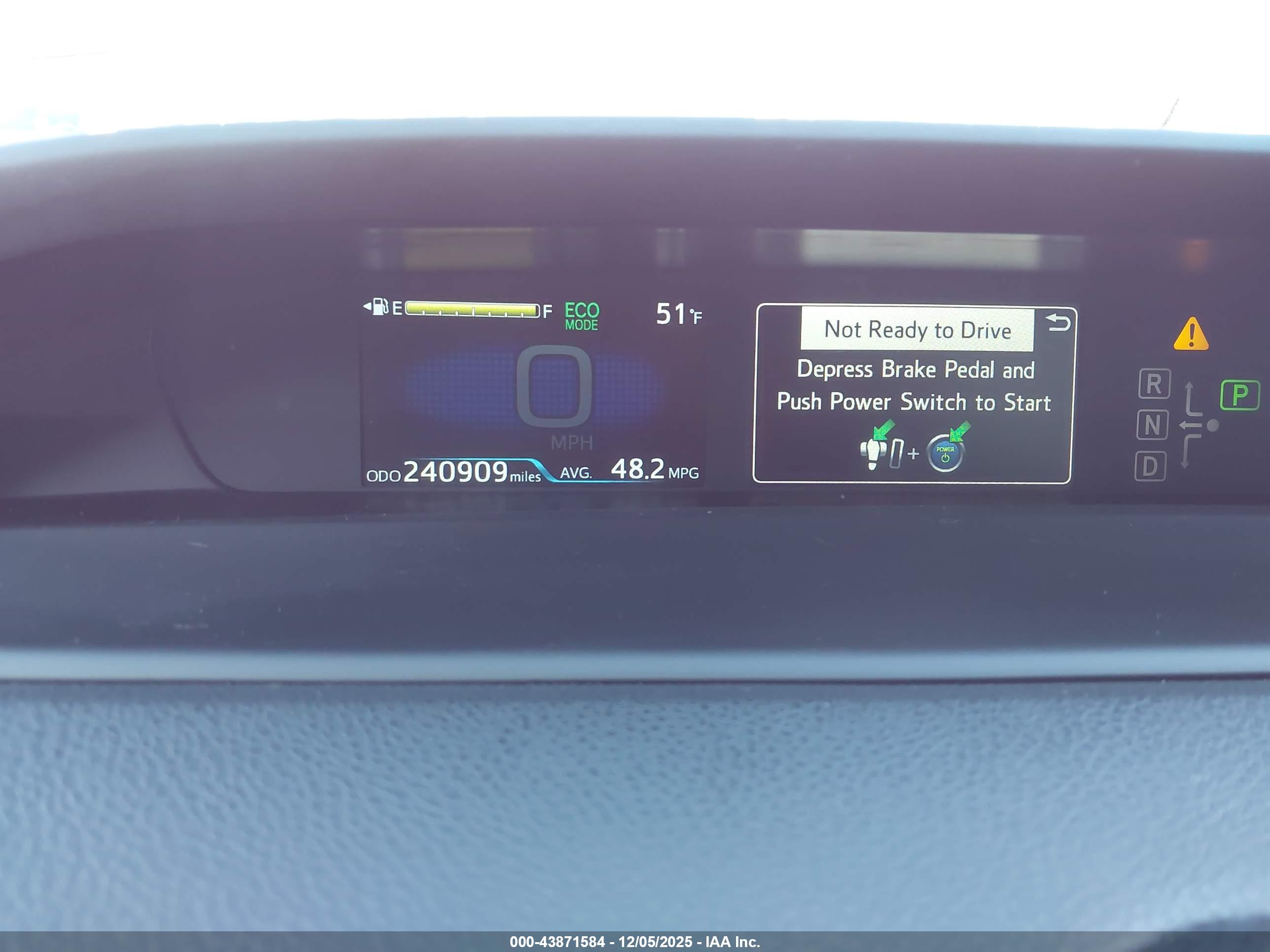TOYOTA PRIUS image 7