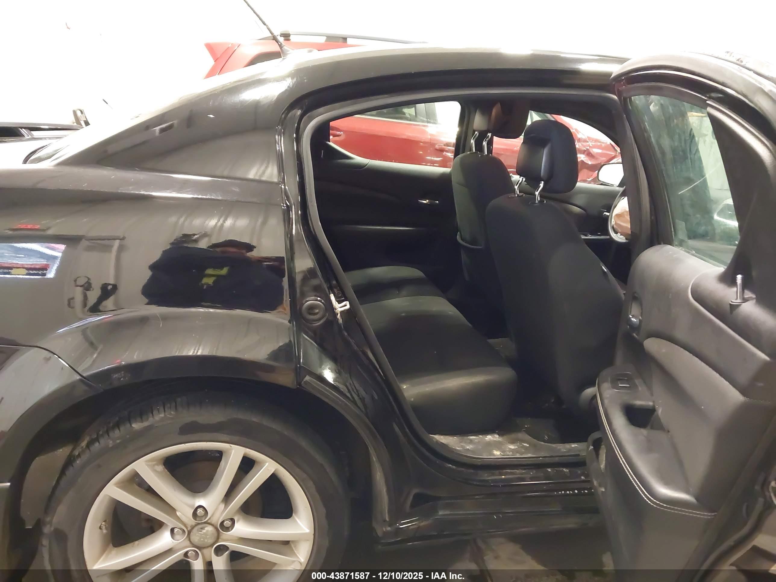 DODGE AVENGER image 8