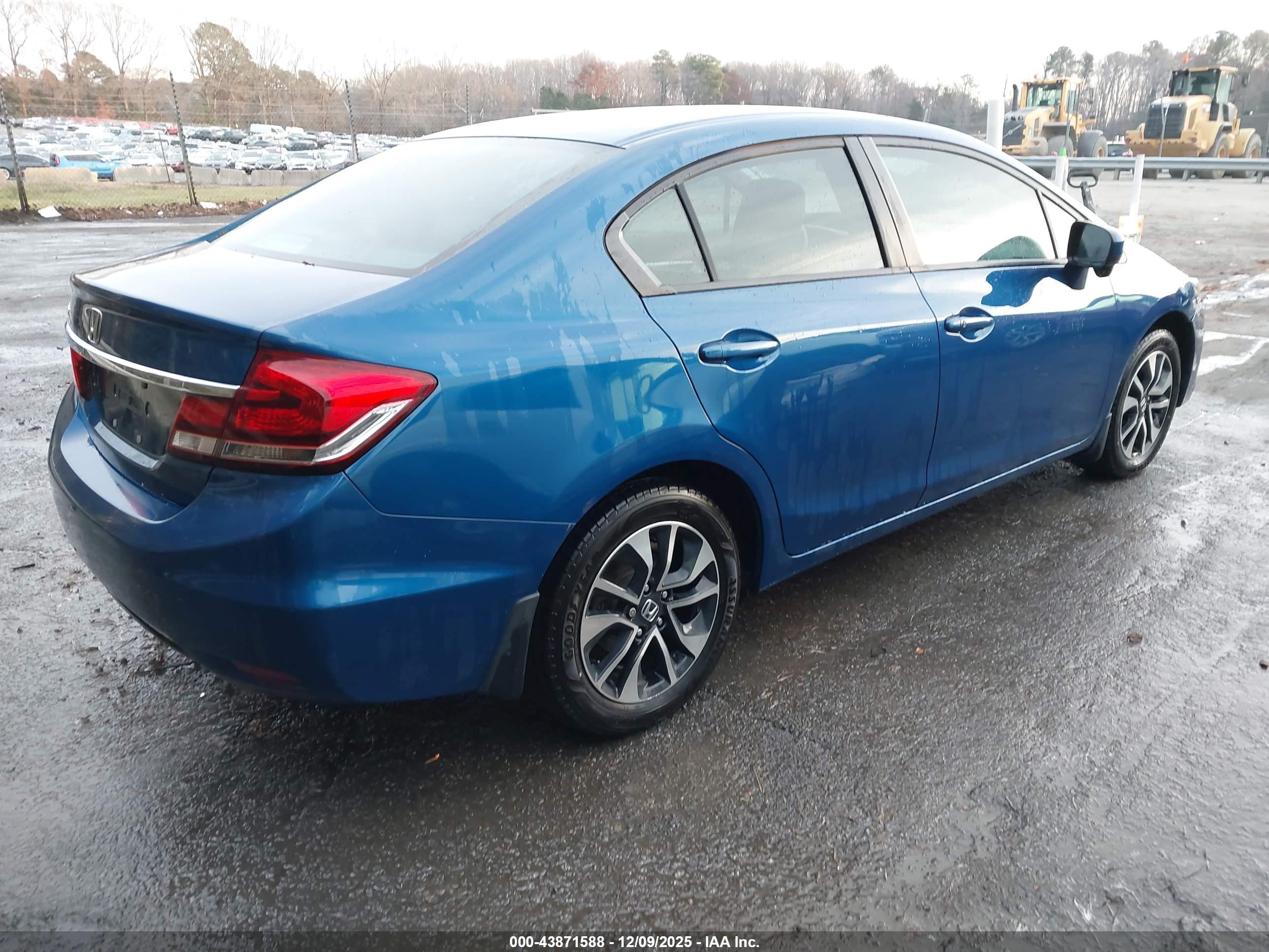 HONDA CIVIC image 4