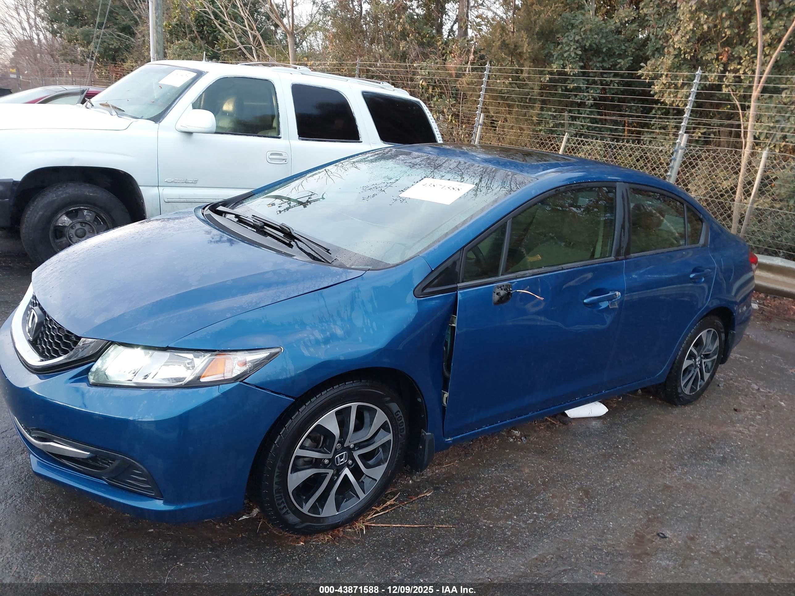 HONDA CIVIC image 6