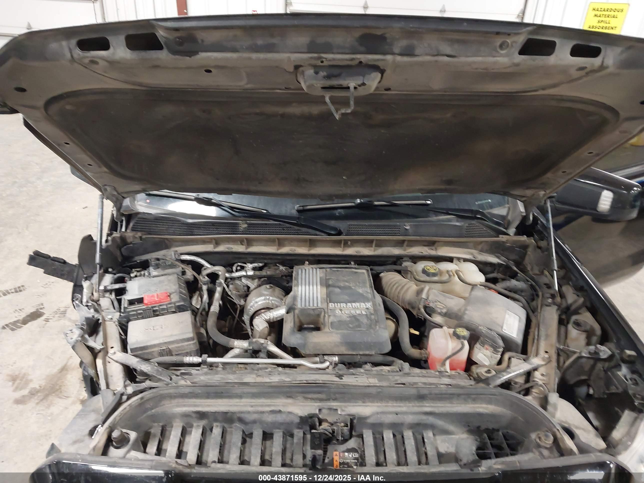 GMC SIERRA image 10