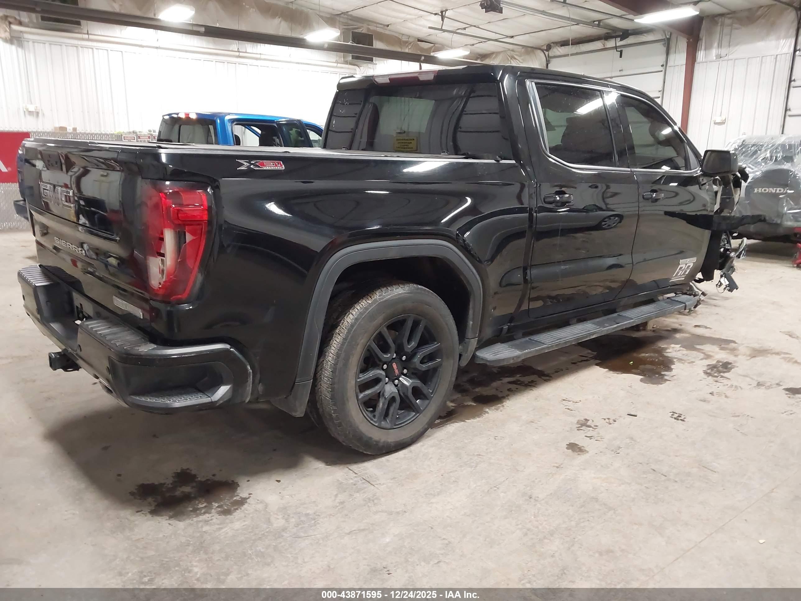 GMC SIERRA image 4