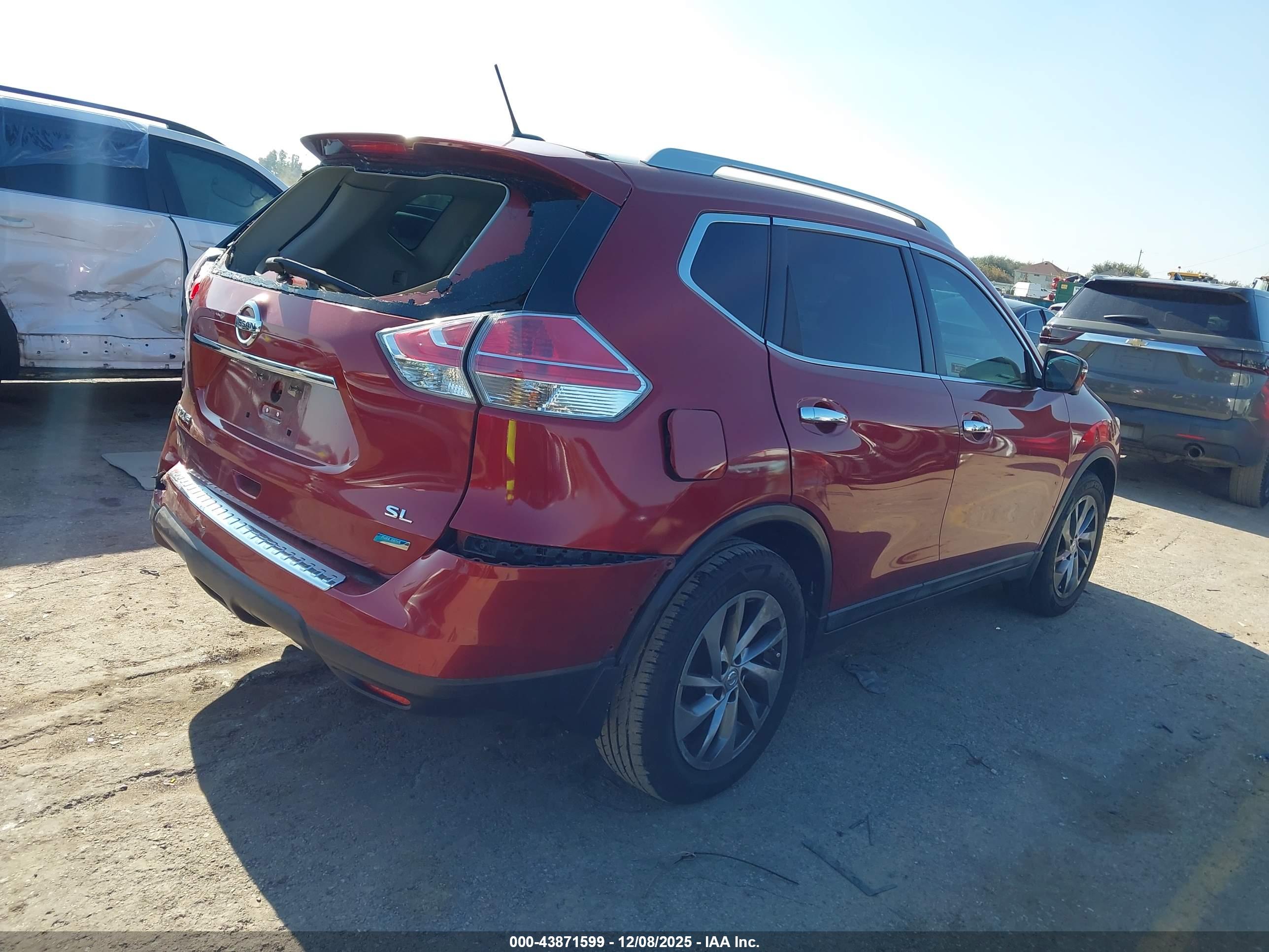 NISSAN ROGUE image 4