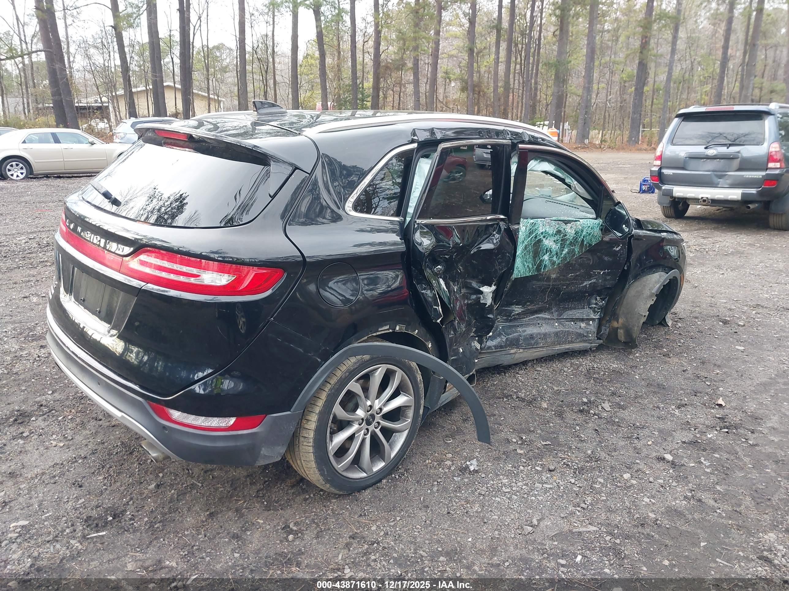 LINCOLN MKC image 4