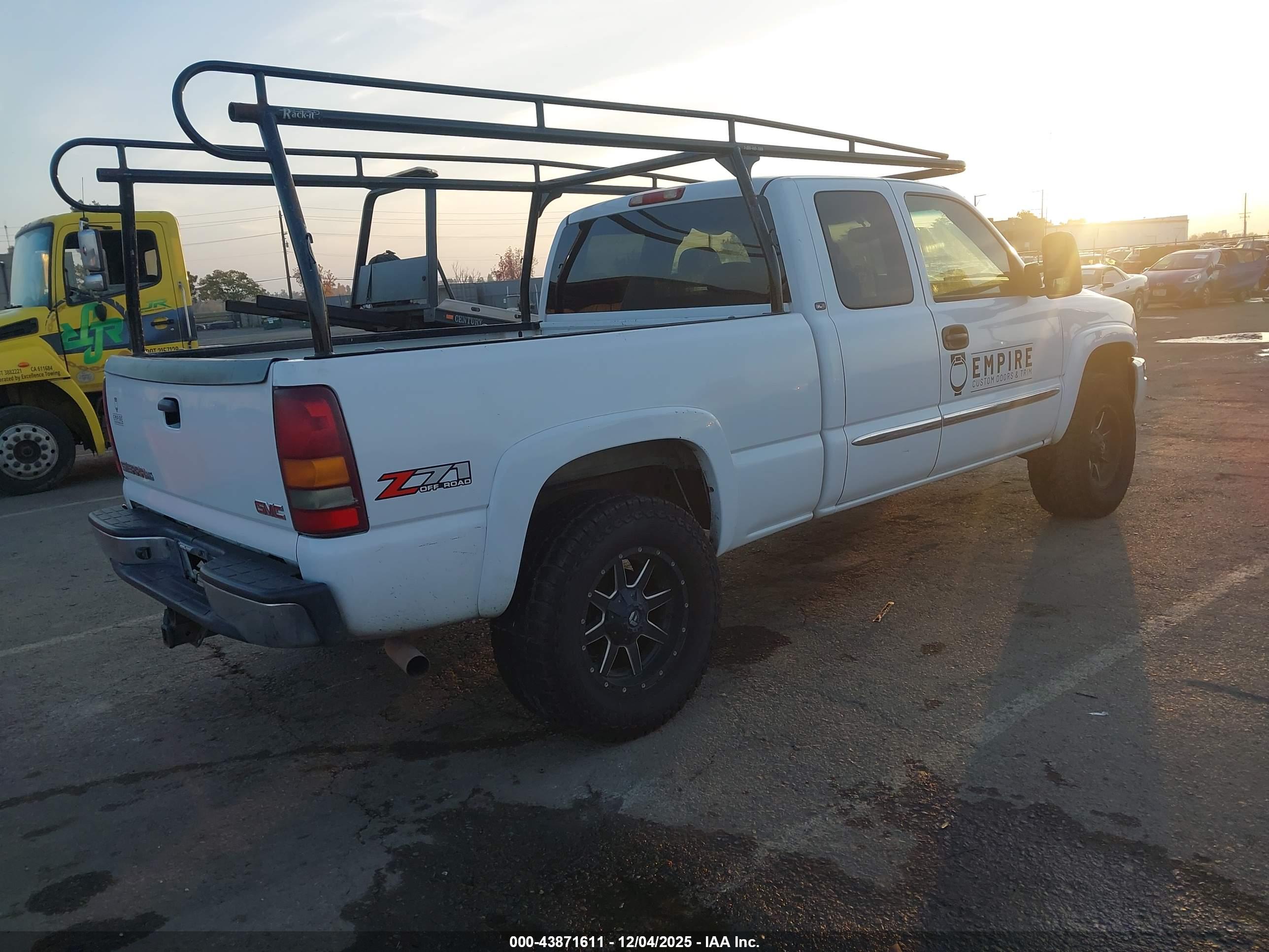 GMC SIERRA image 4