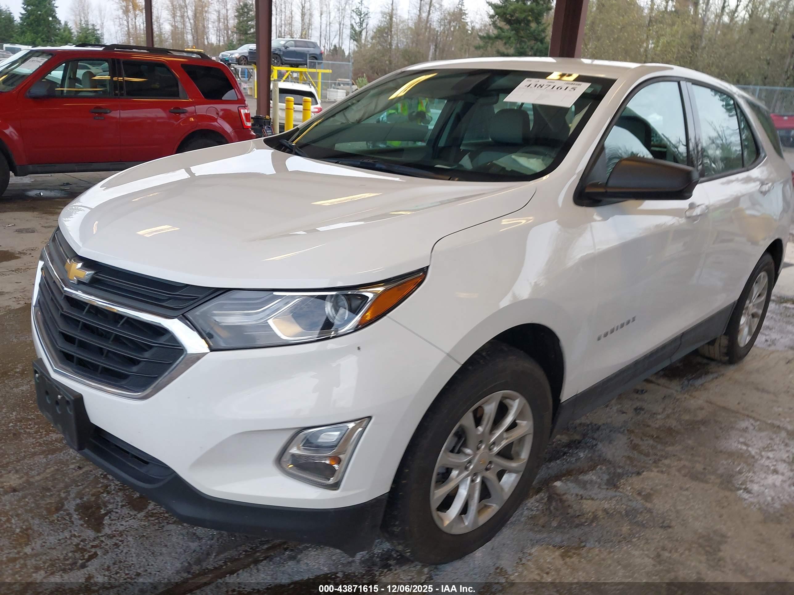 CHEVROLET EQUINOX image 2