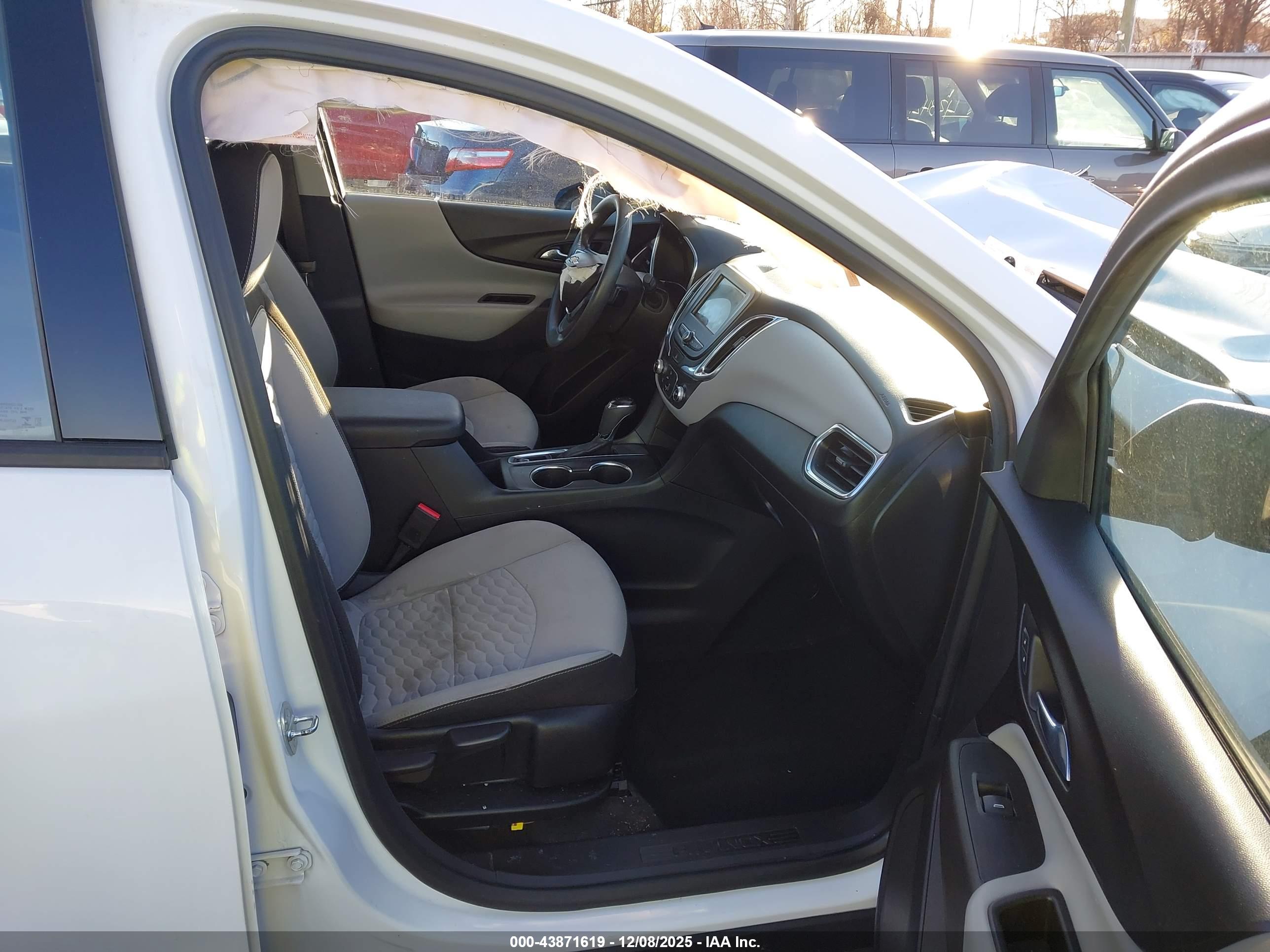 CHEVROLET EQUINOX image 5