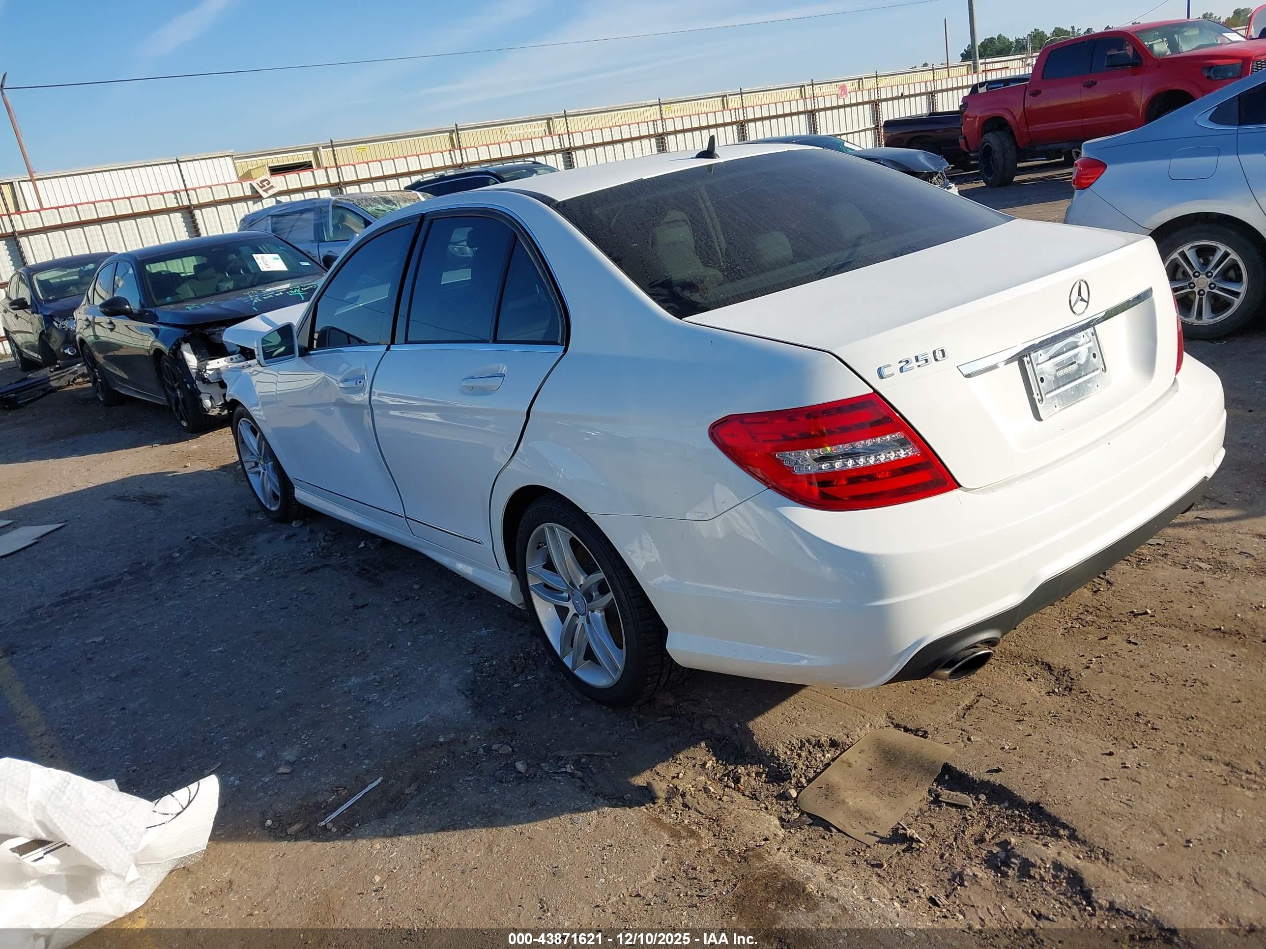 MERCEDES-BENZ C image 3