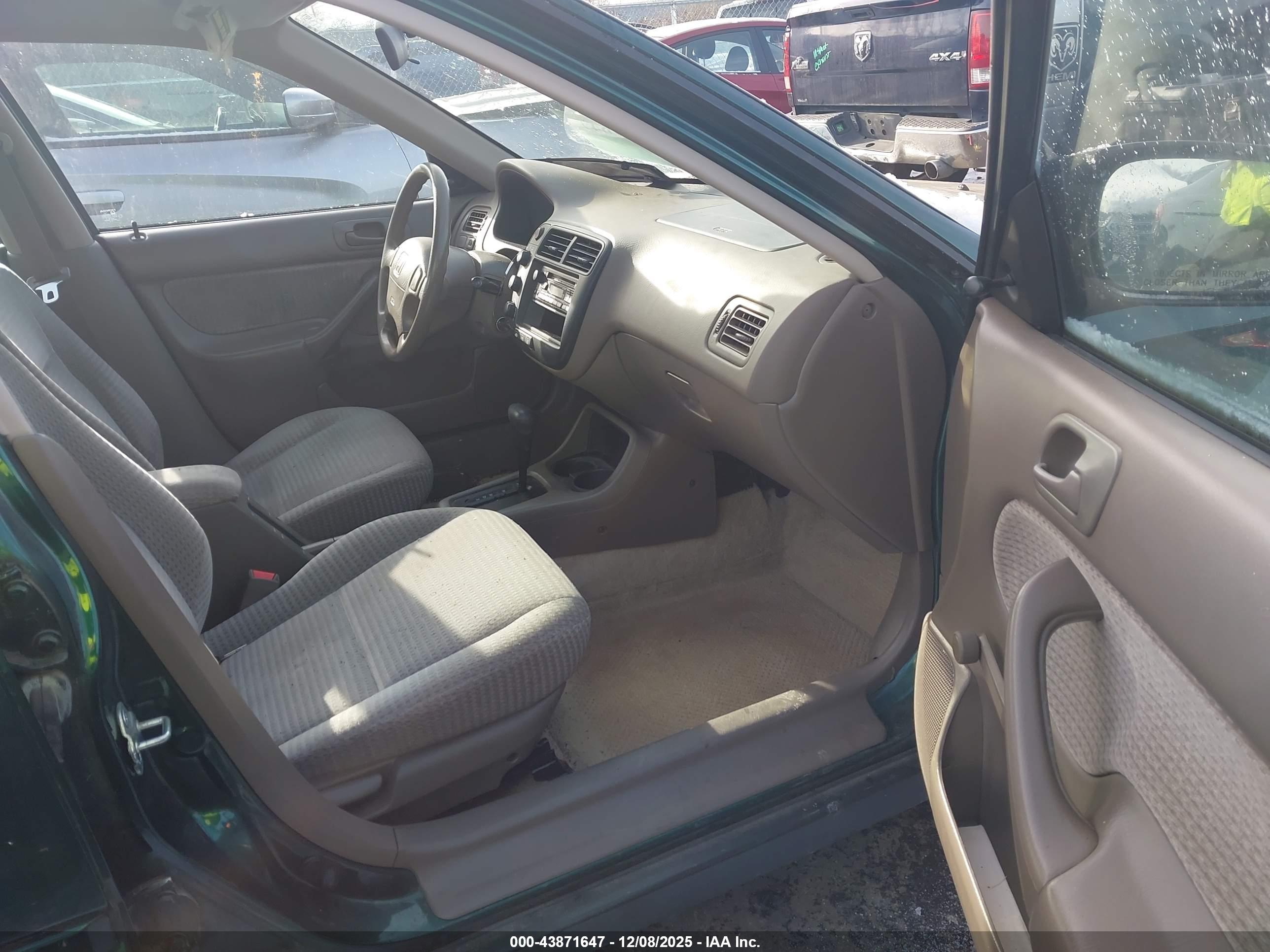 HONDA CIVIC image 5