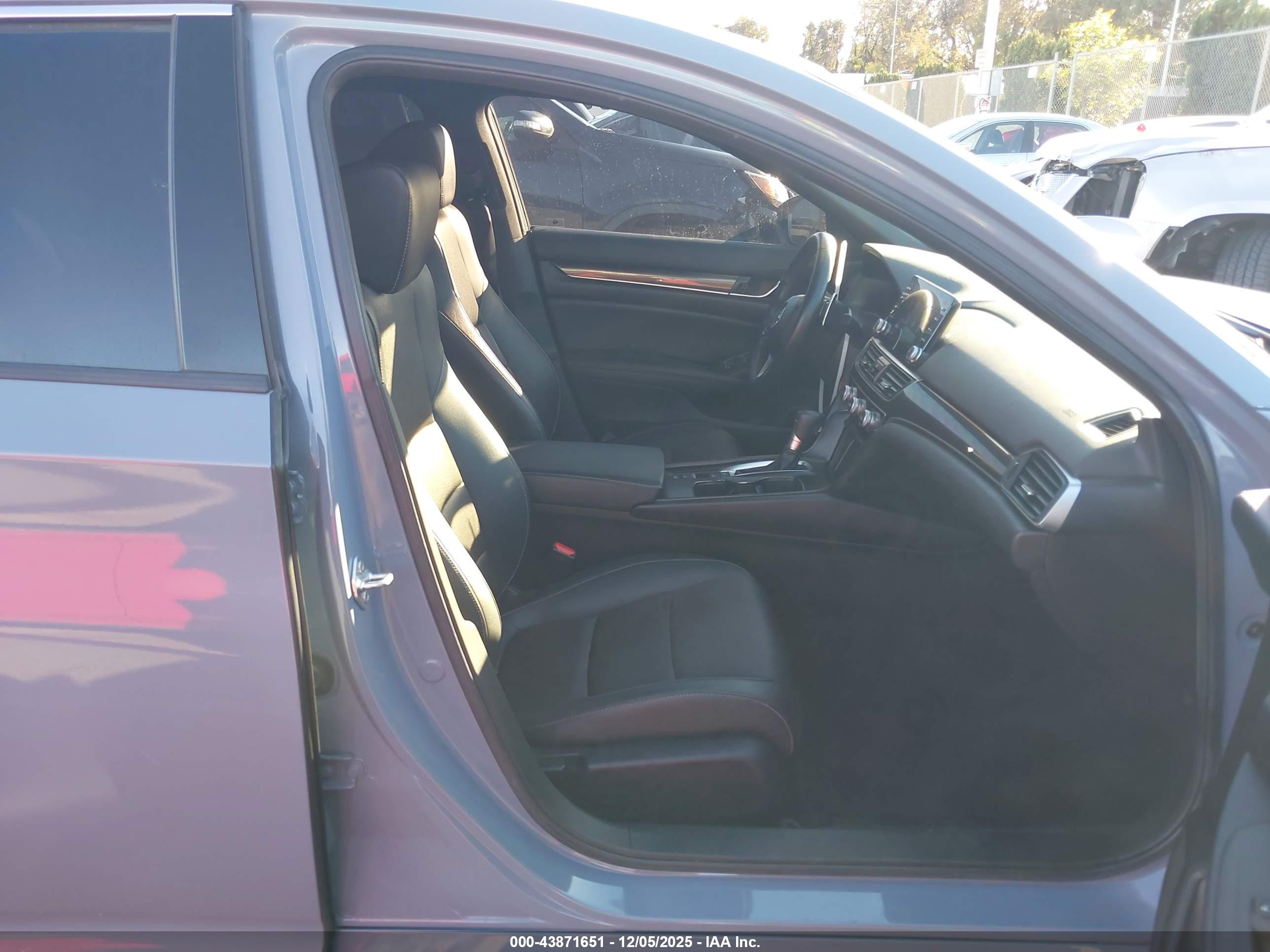 HONDA ACCORD image 5