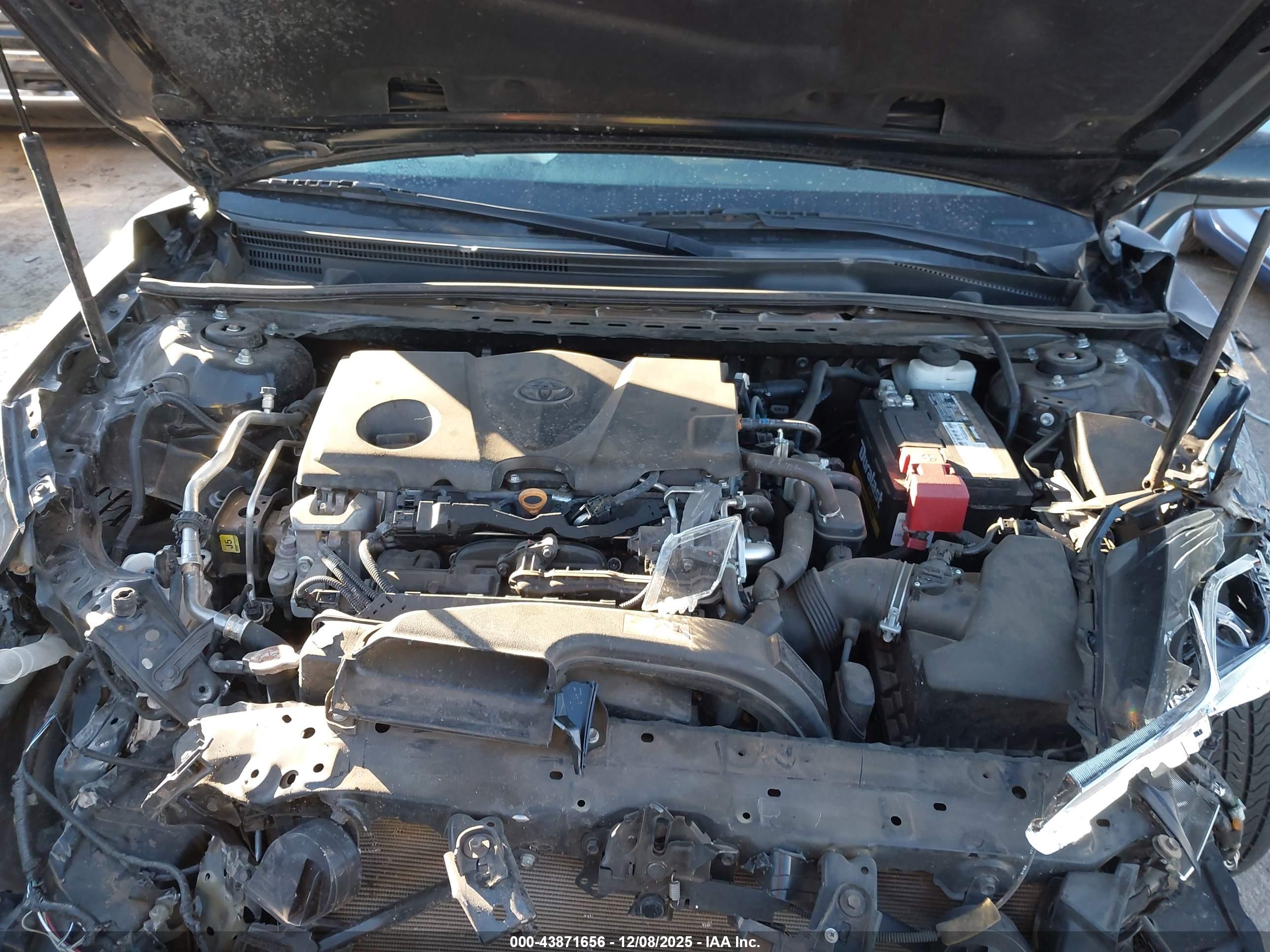 TOYOTA CAMRY image 10