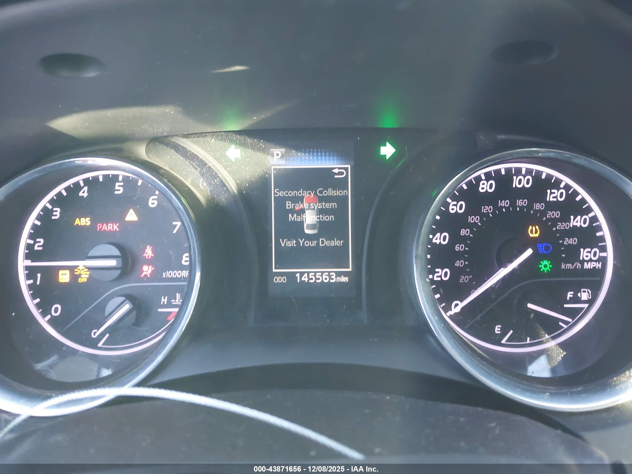 TOYOTA CAMRY image 7