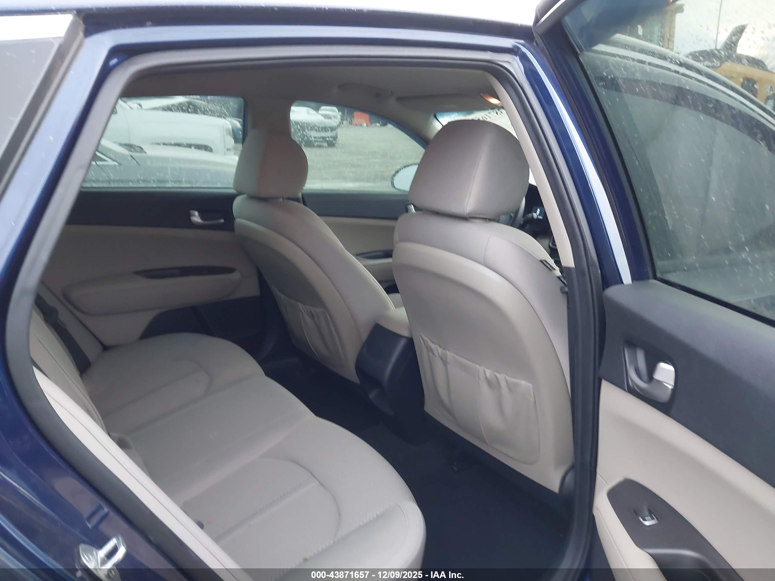 KIA OPTIMA image 8