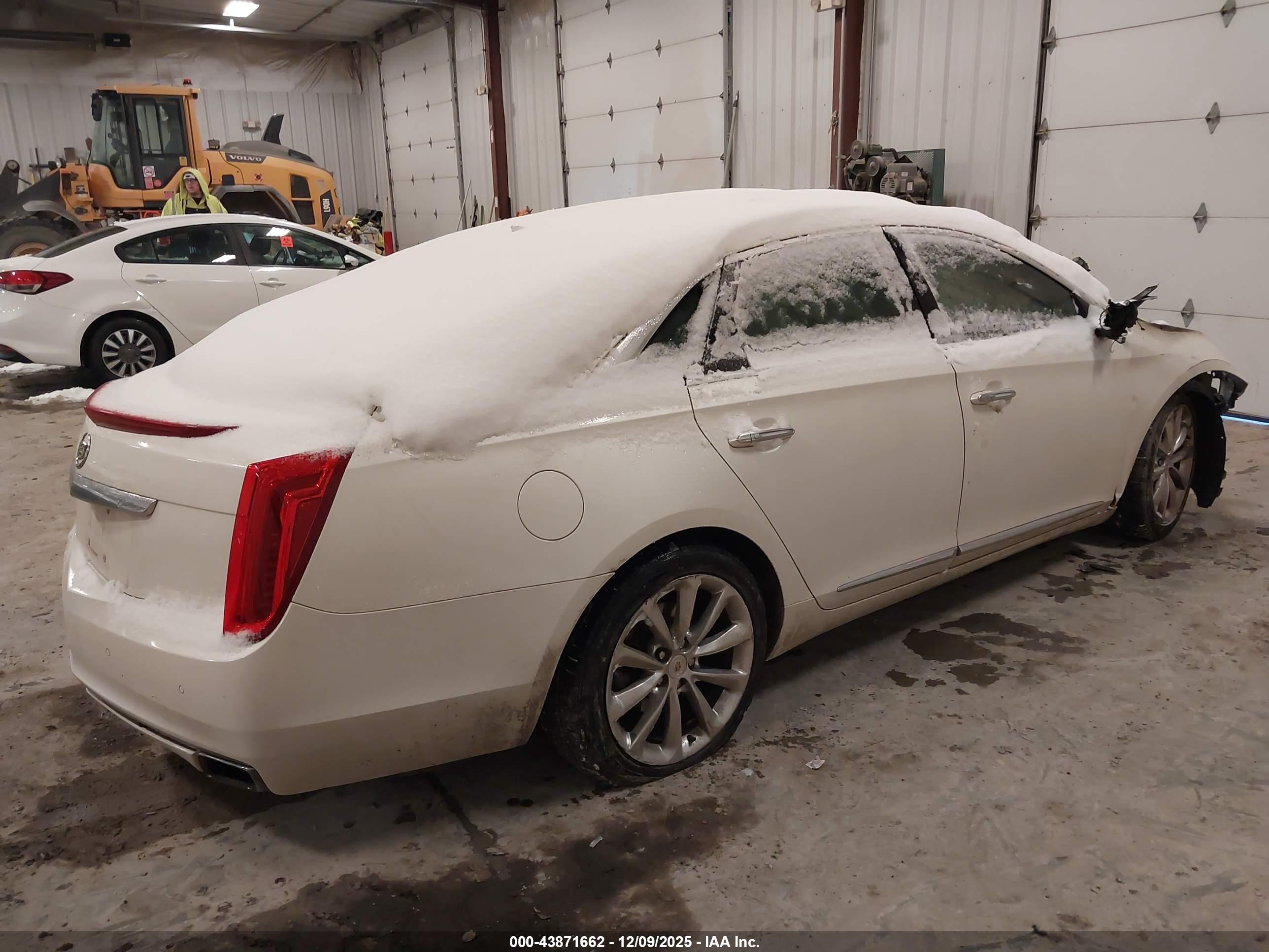 CADILLAC XTS image 4