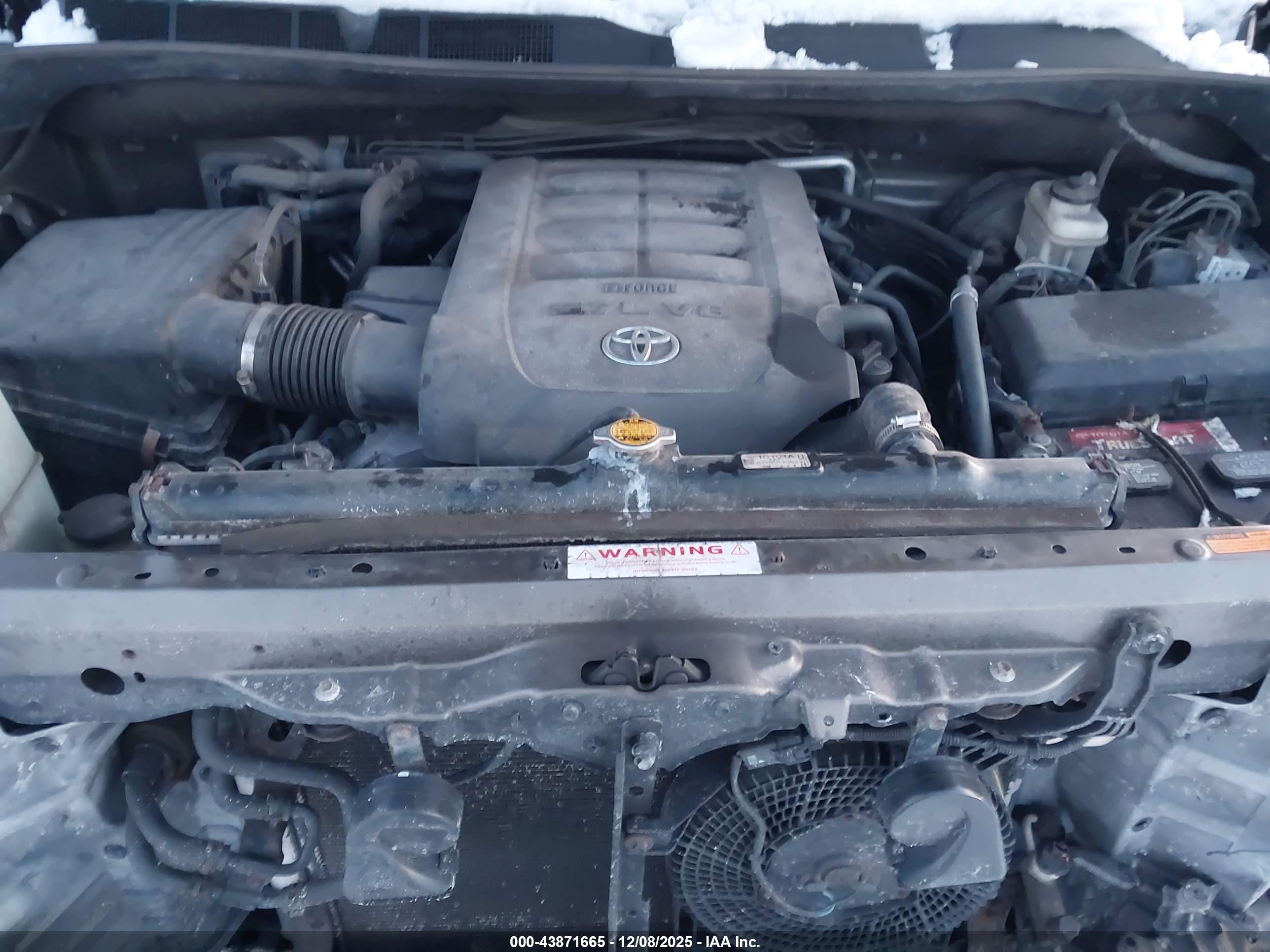 TOYOTA SEQUOIA image 10