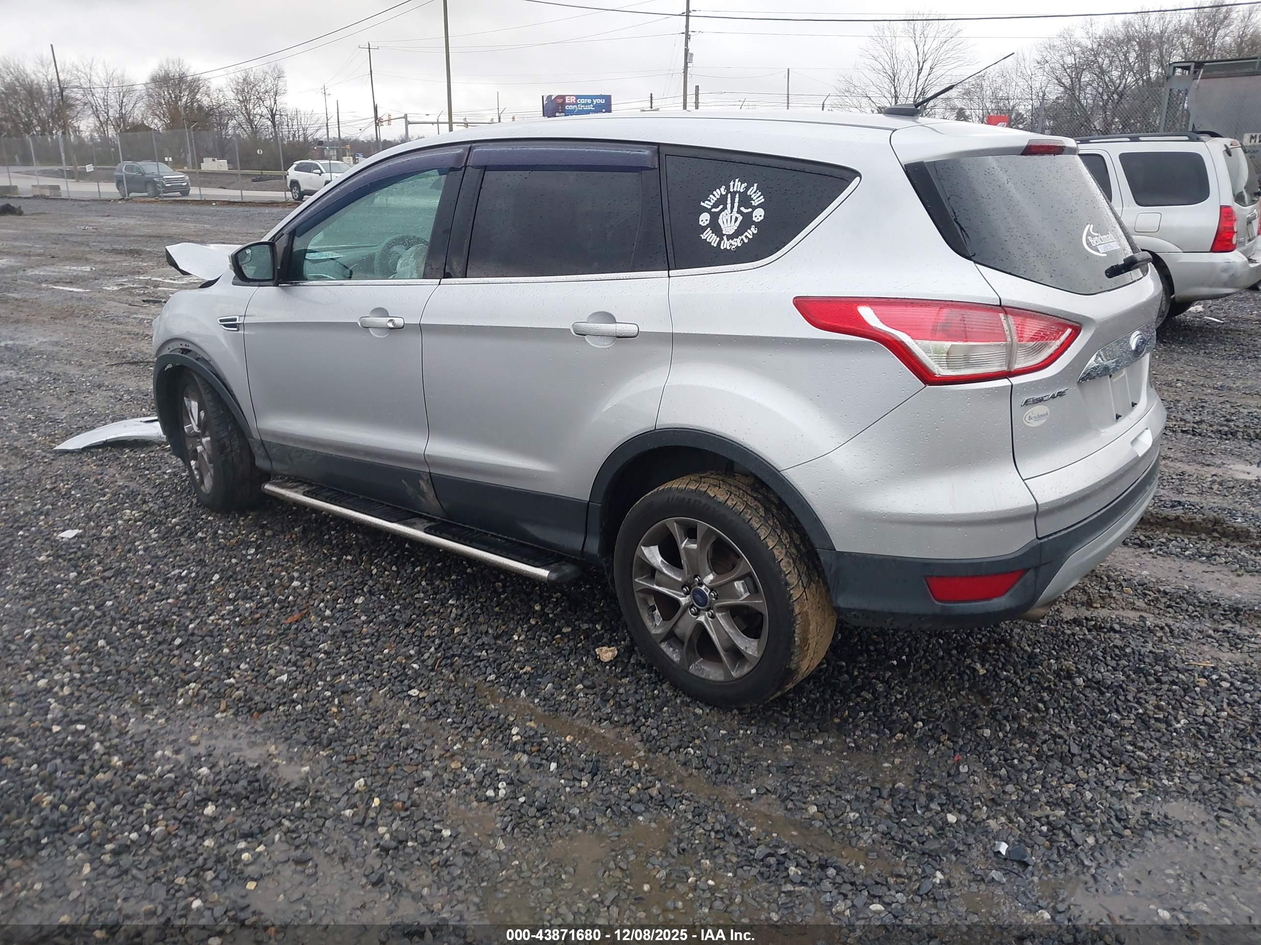 FORD ESCAPE image 3
