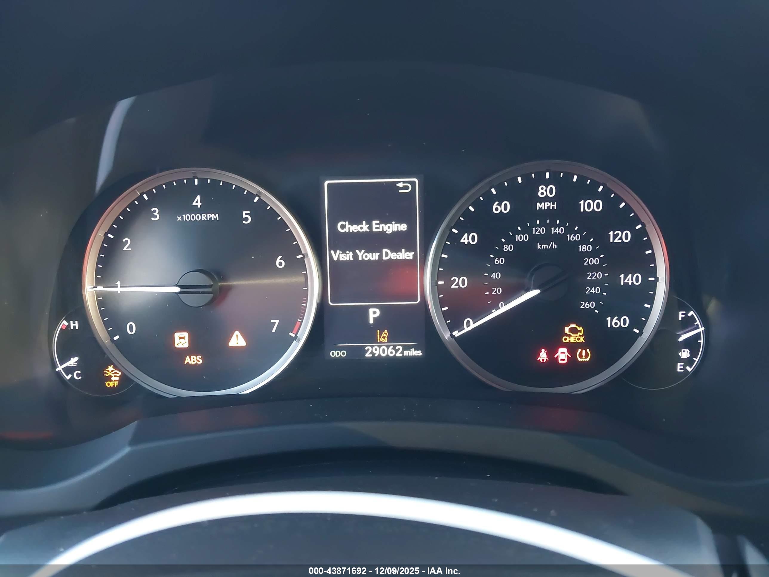 LEXUS IS image 7