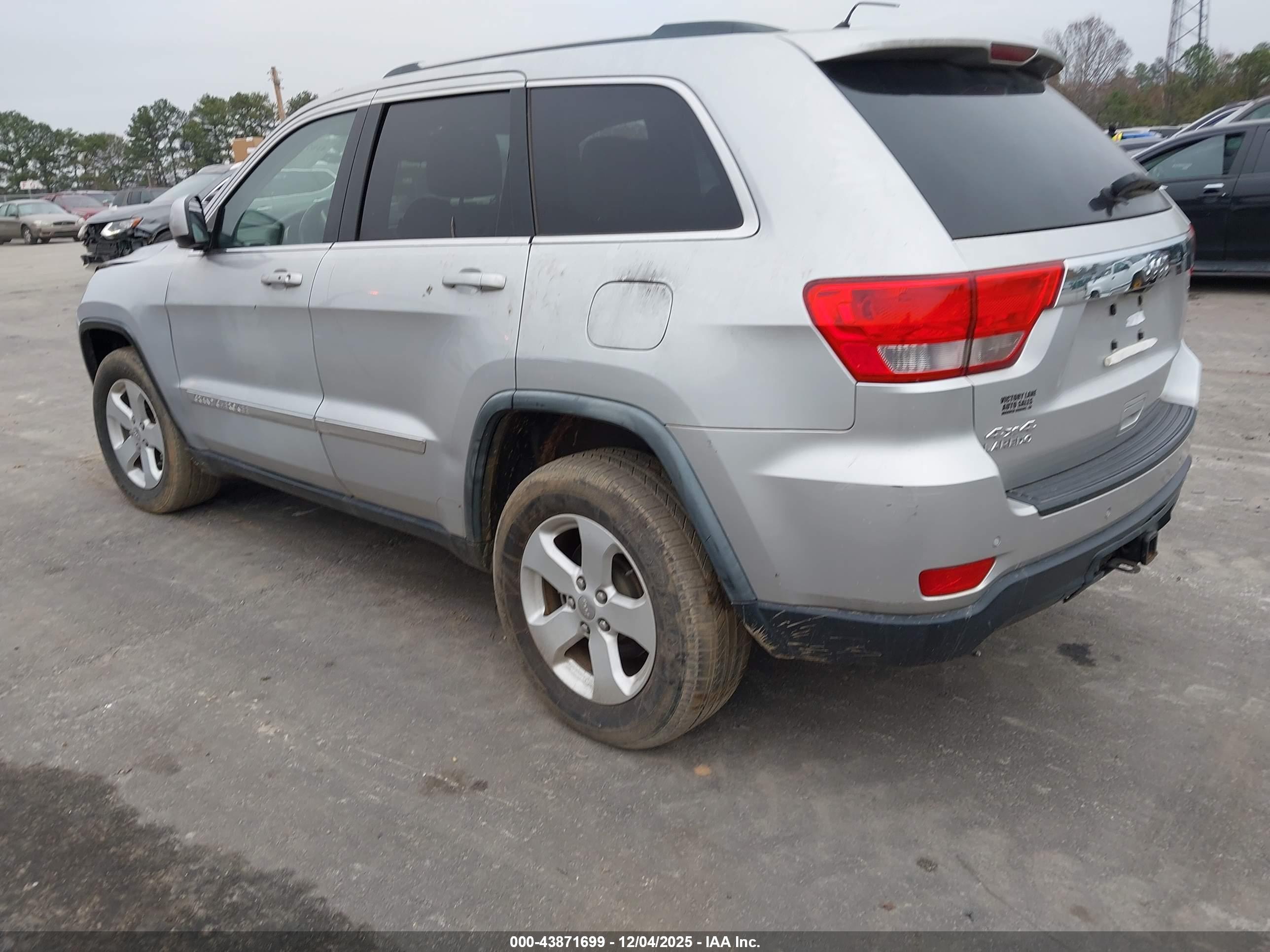 JEEP GRAND image 3
