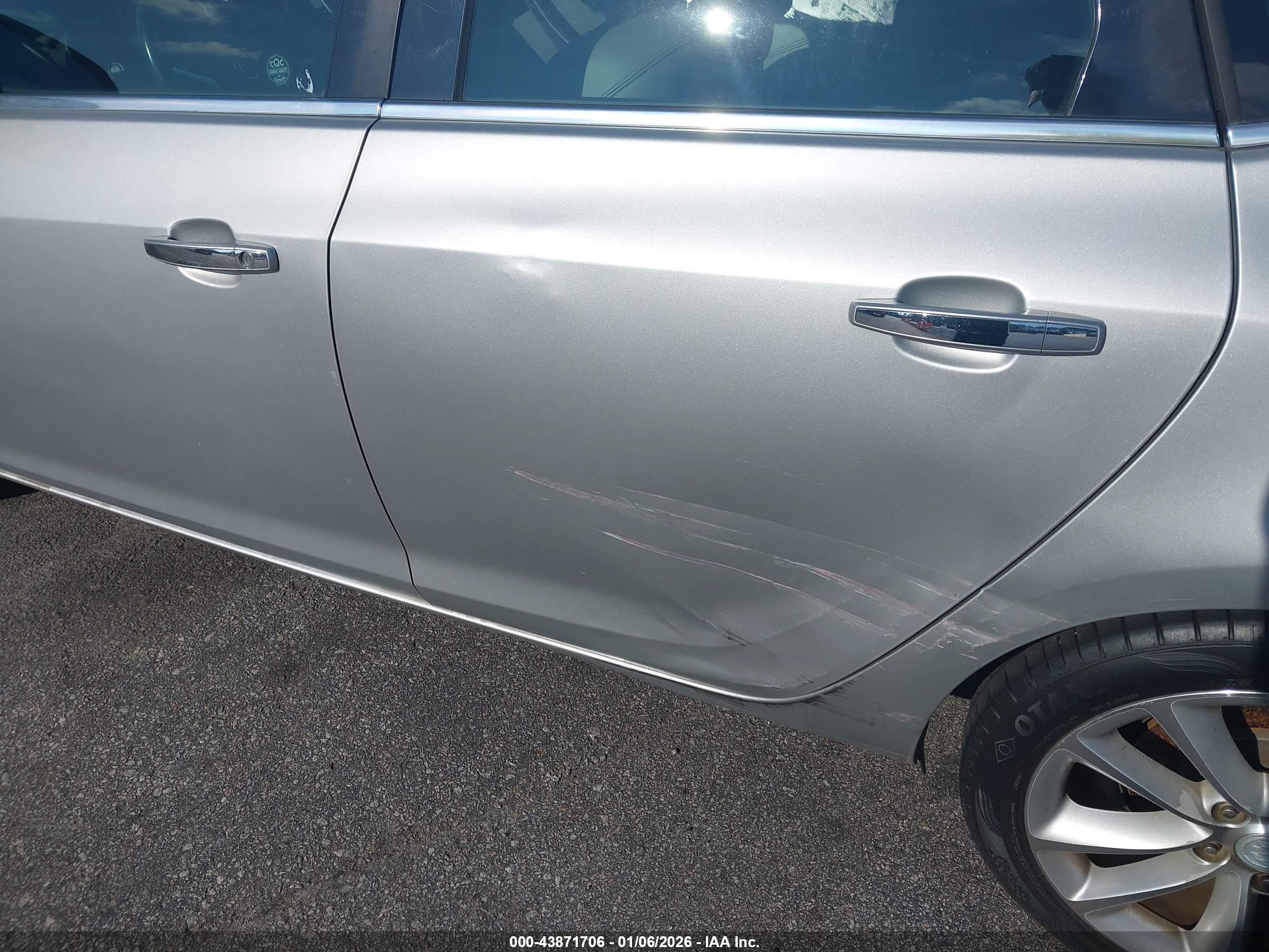 BUICK VERANO image 6
