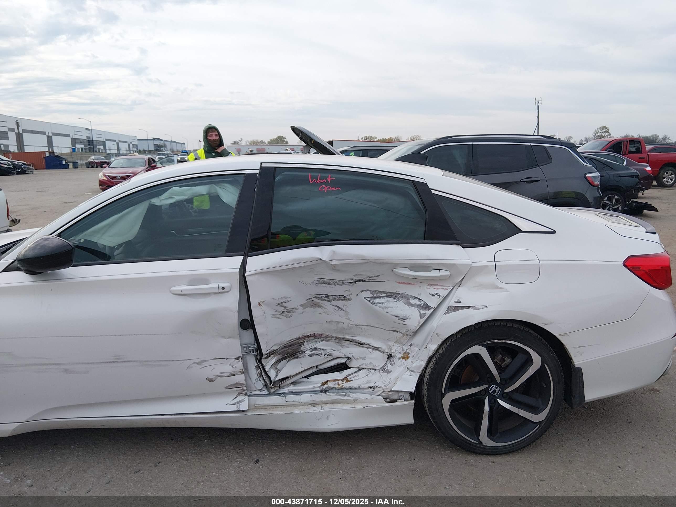 HONDA ACCORD image 6