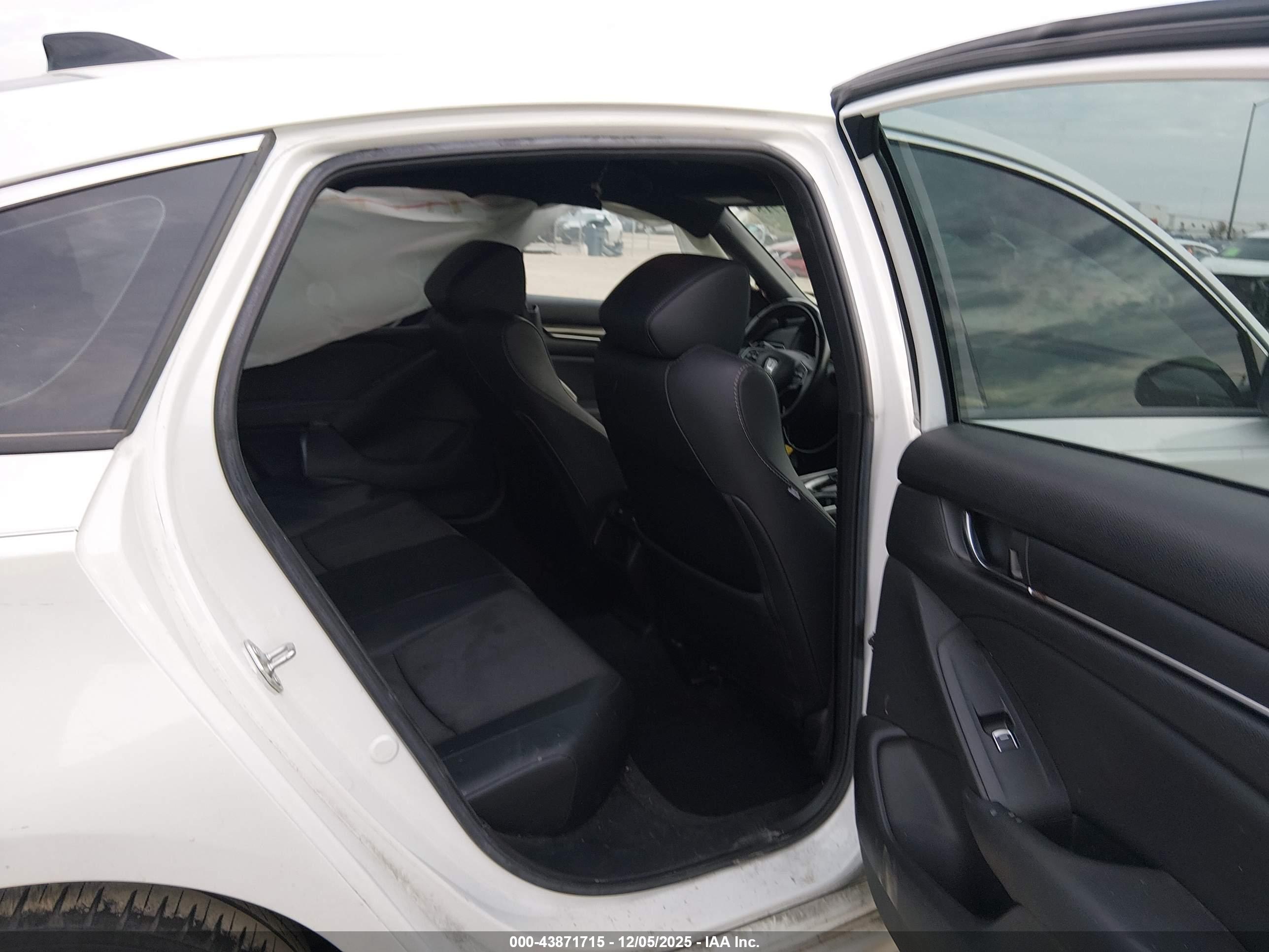 HONDA ACCORD image 8