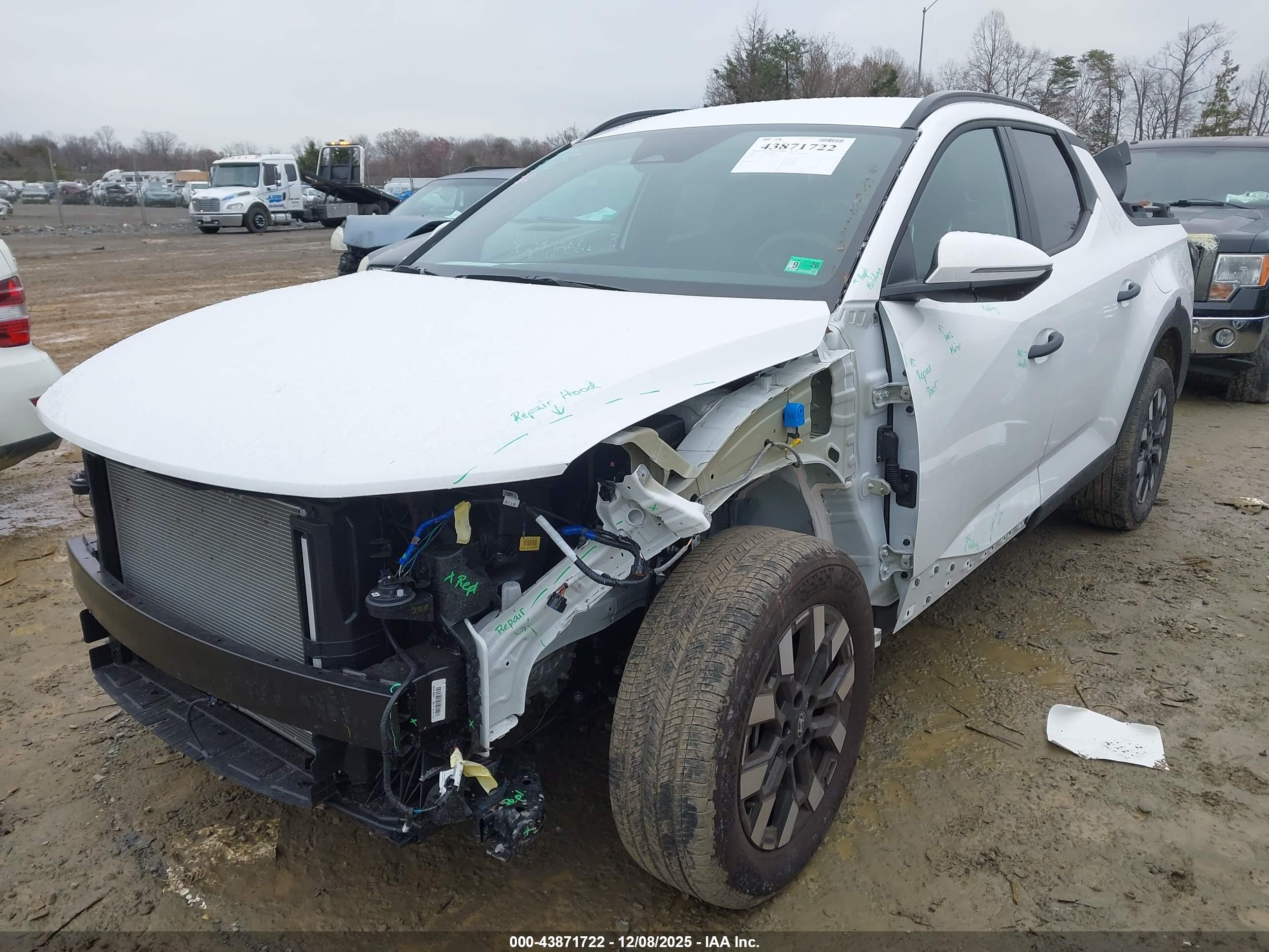 HYUNDAI SANTA image 2
