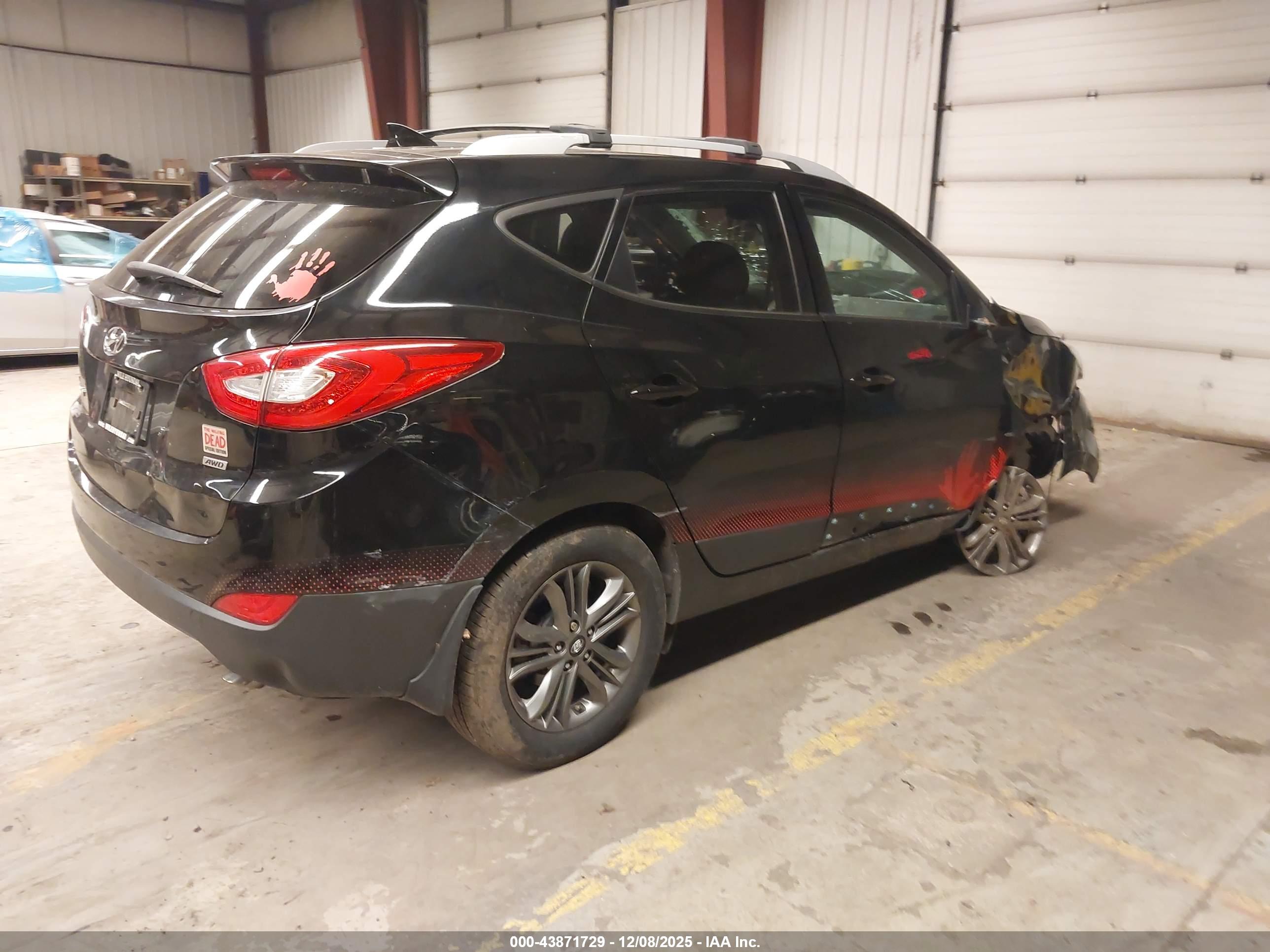 HYUNDAI TUCSON image 4