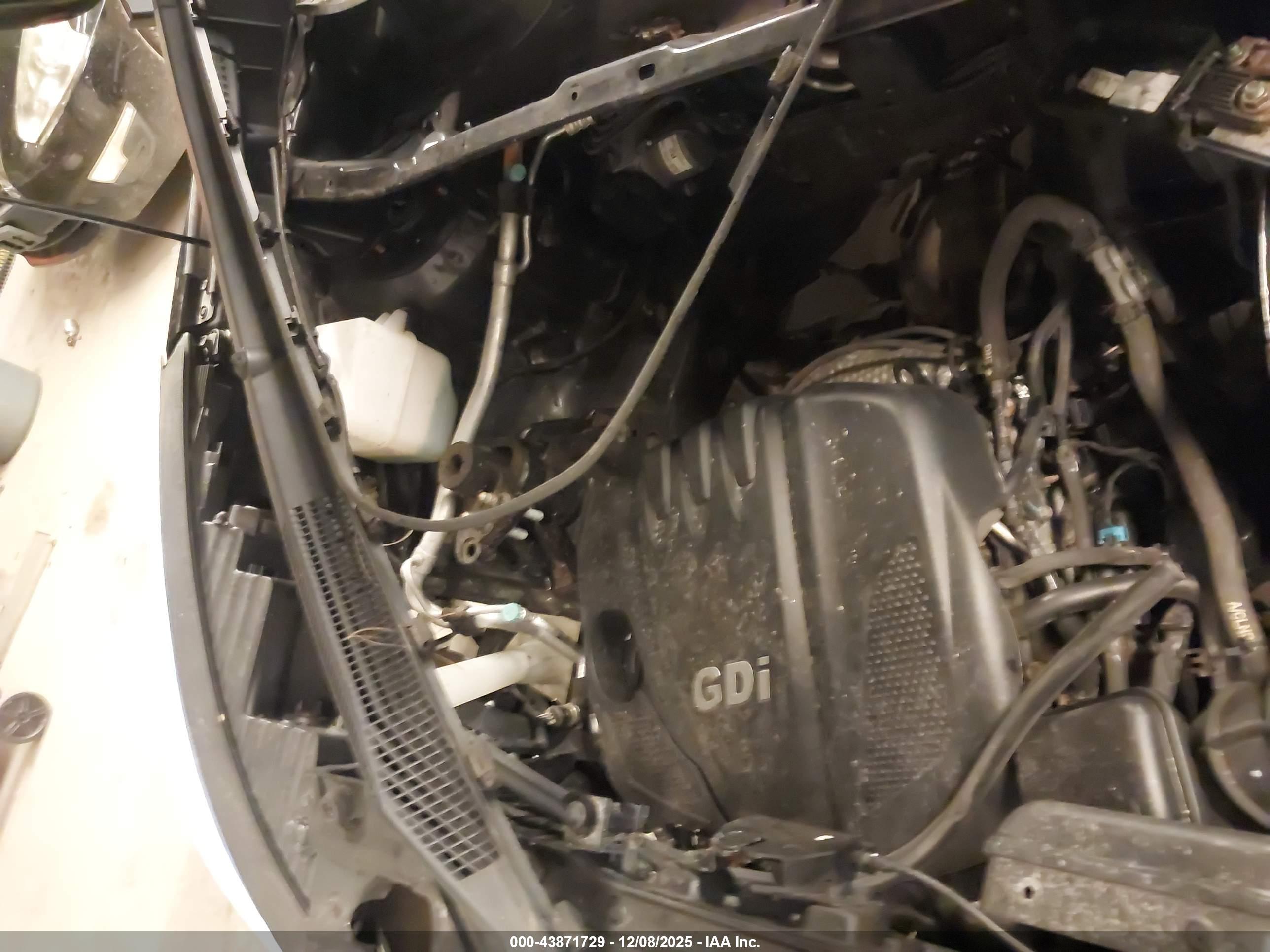 HYUNDAI TUCSON image 6