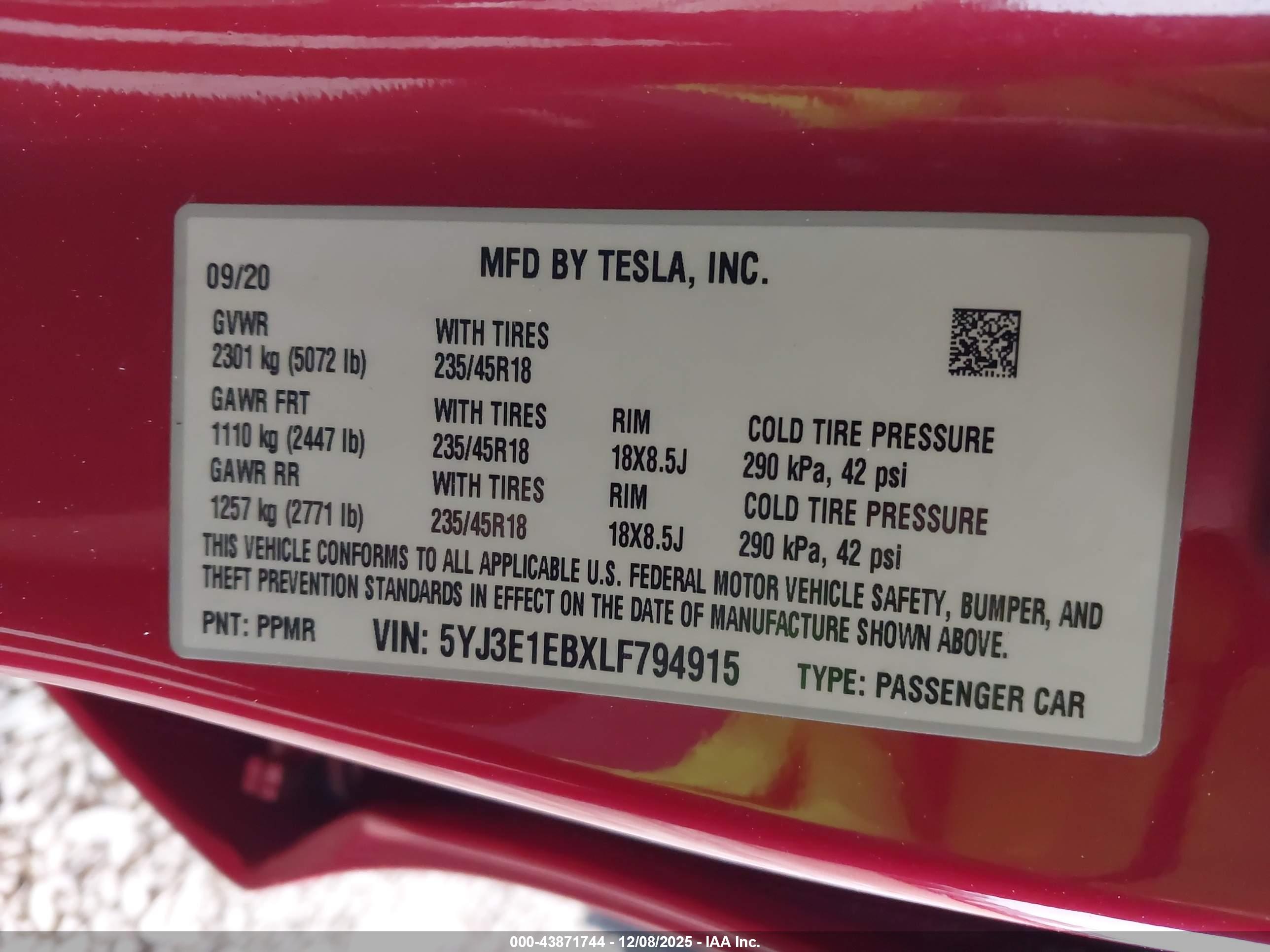 TESLA MODEL image 9