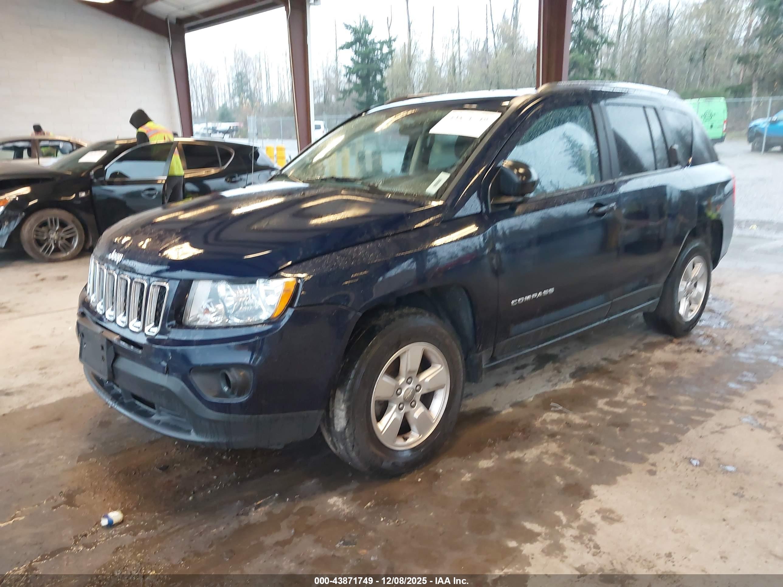JEEP COMPASS image 2