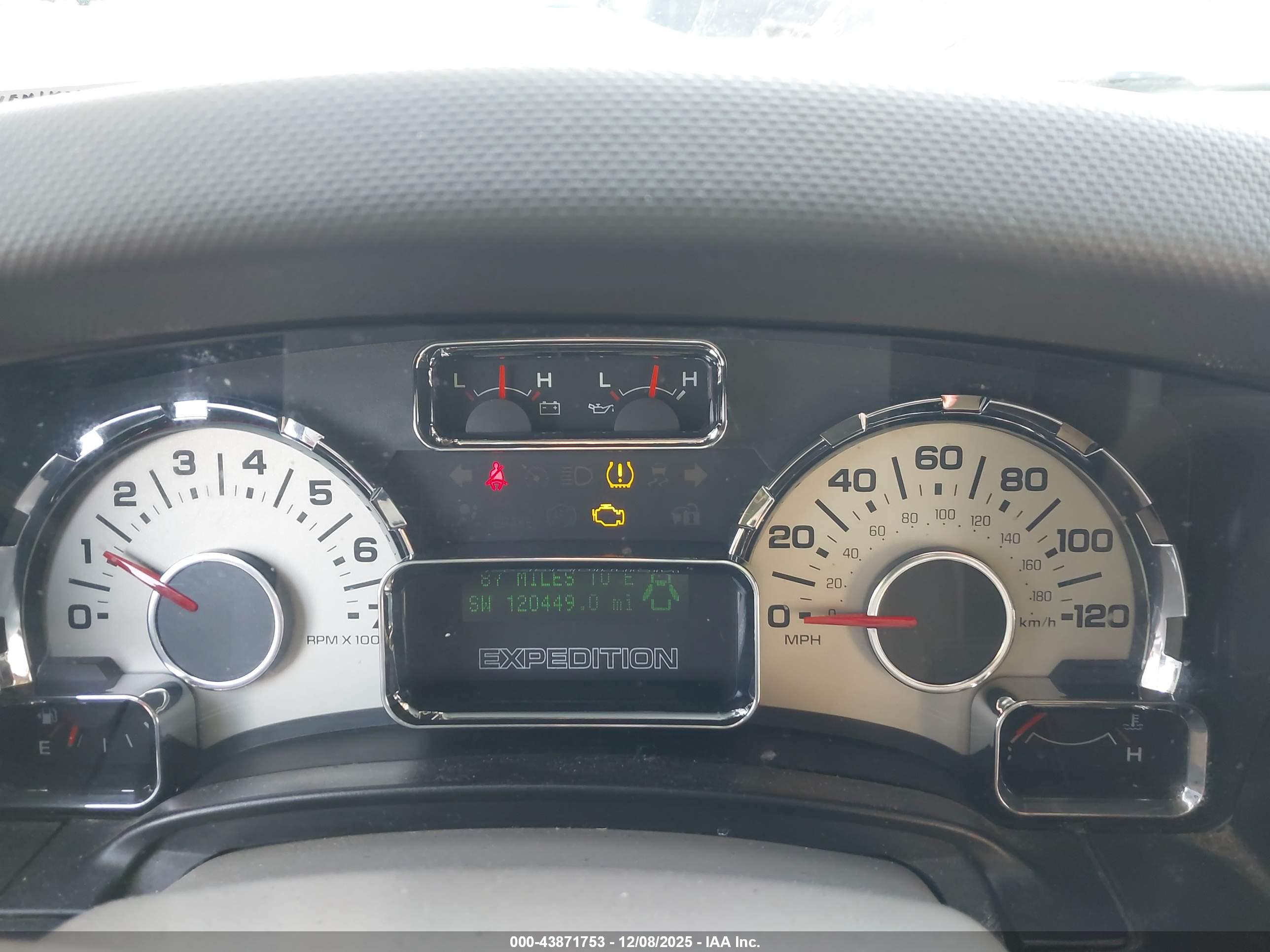 FORD EXPEDITION image 7